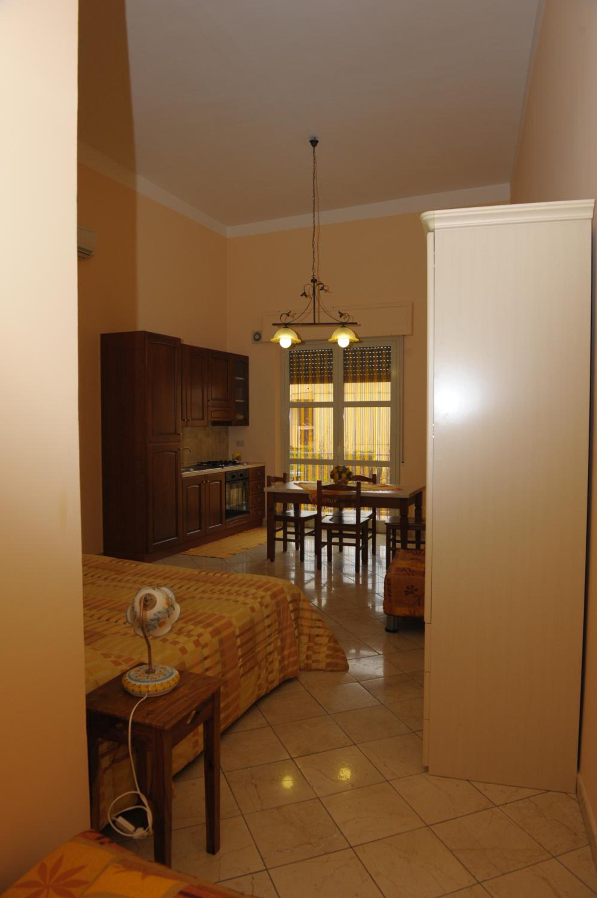 Apartment photo 2
