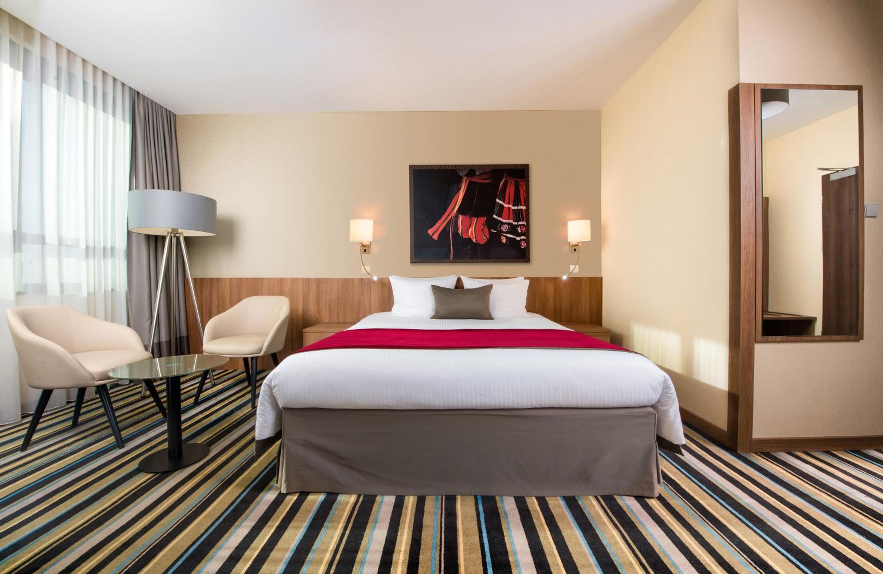 Deluxe Double or Twin Room