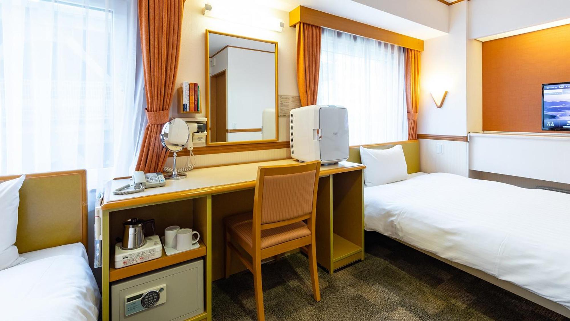 Accessible Twin Room - Non-Smoking photo 3