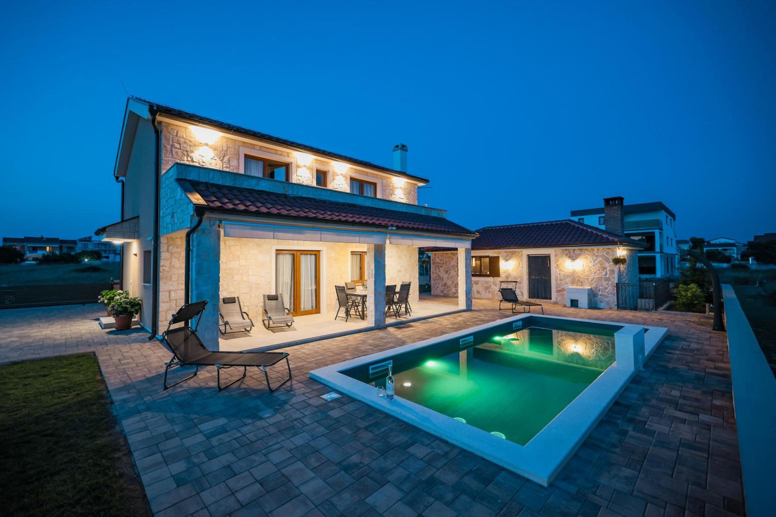 Three-Bedroom Villa photo 3