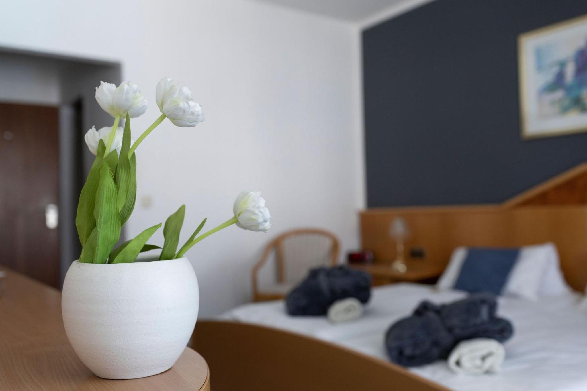 Double Room with Balcony - Photo 1