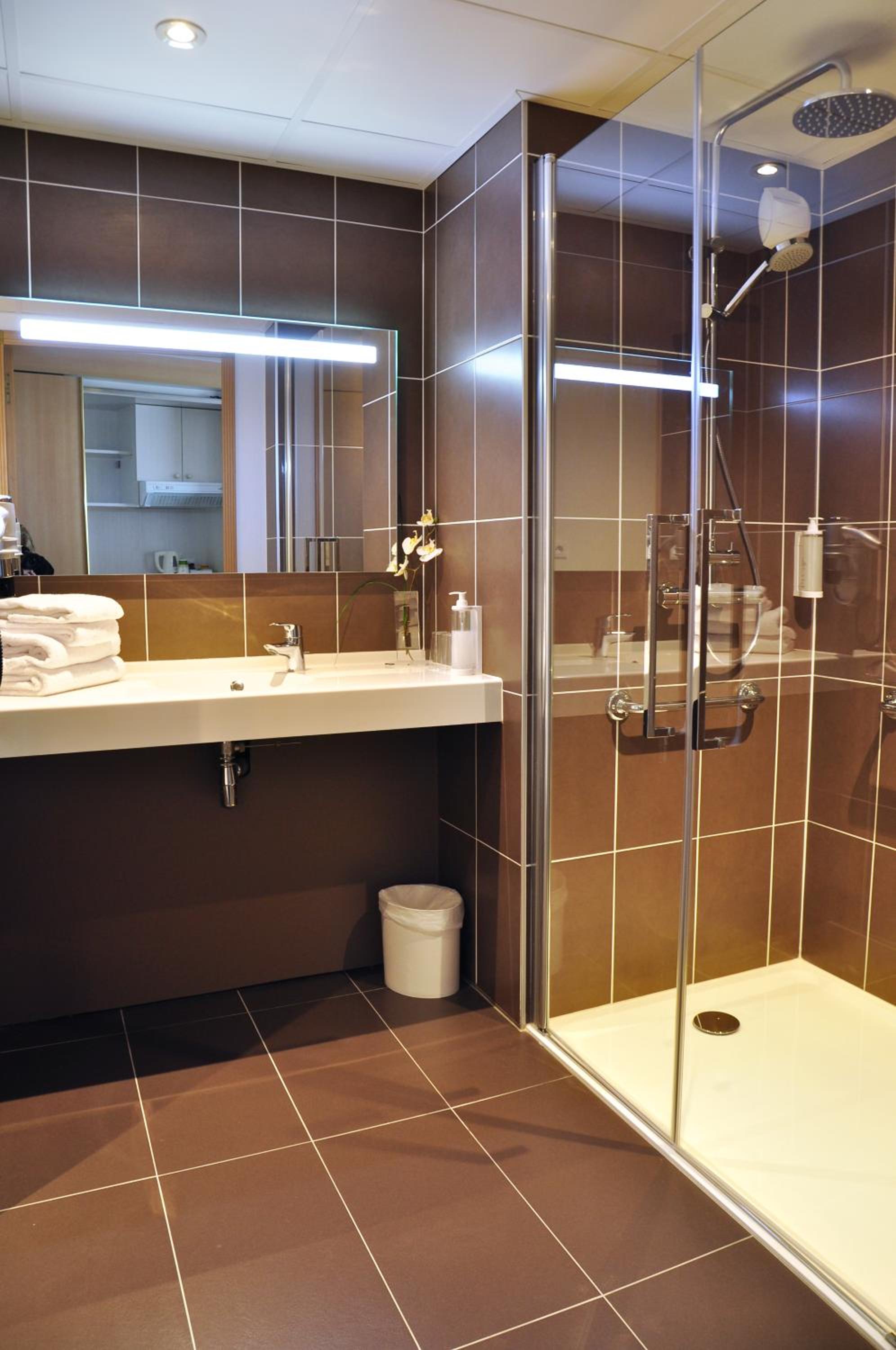 Budget Double Room - Photo 5
