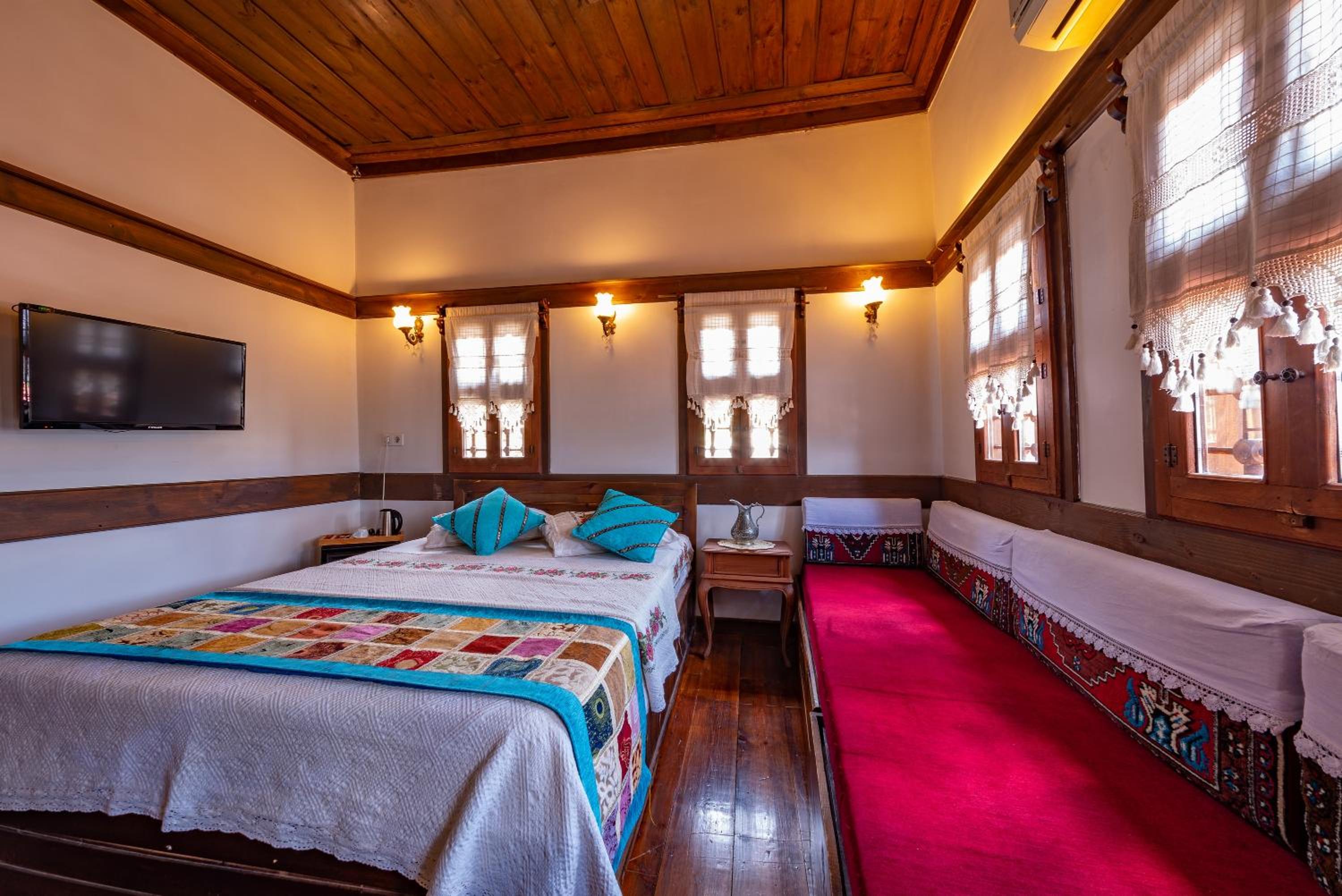 Double Room with Mountain View photo 1