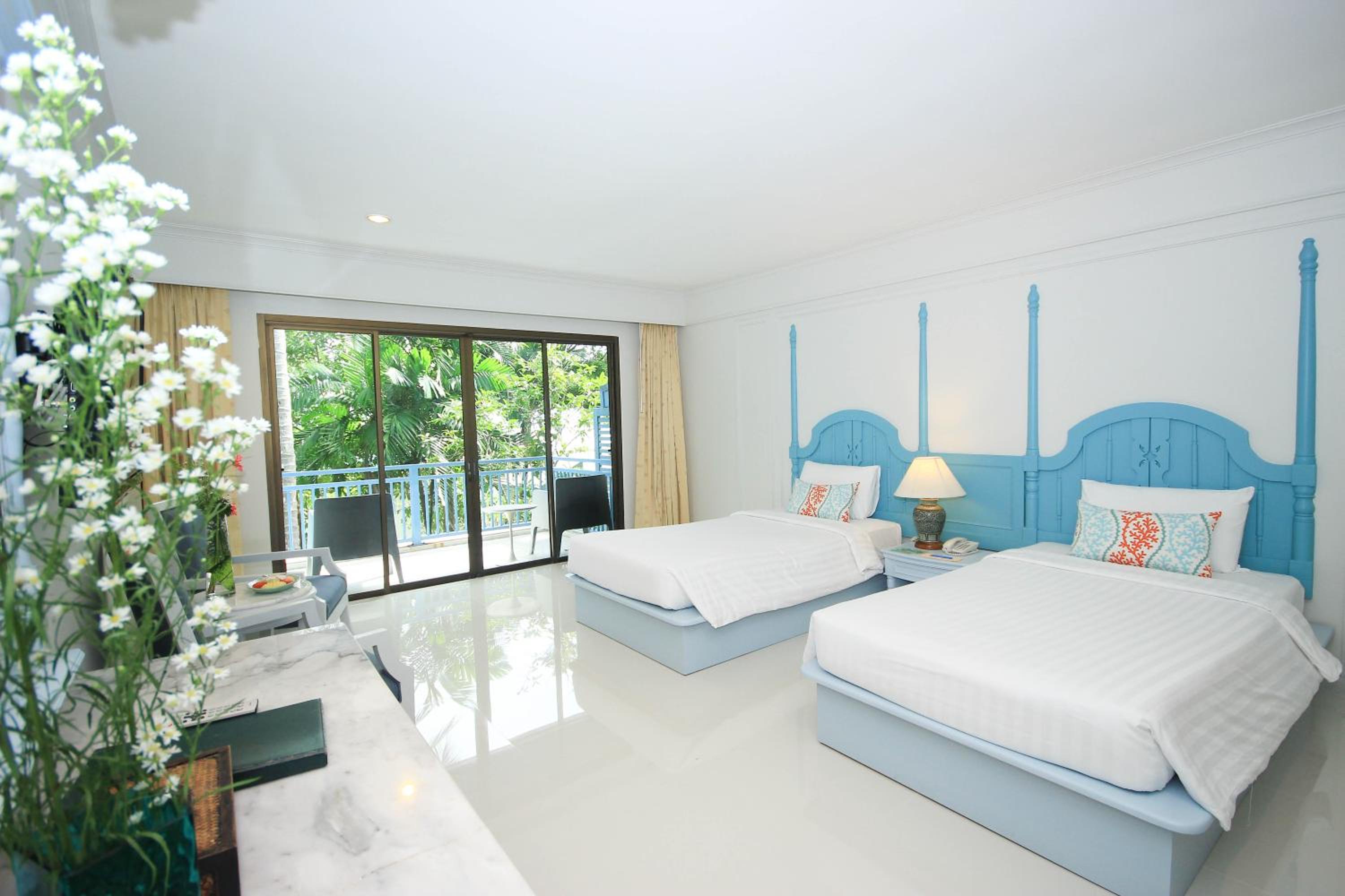 Deluxe Double or Twin Room - Photo 9