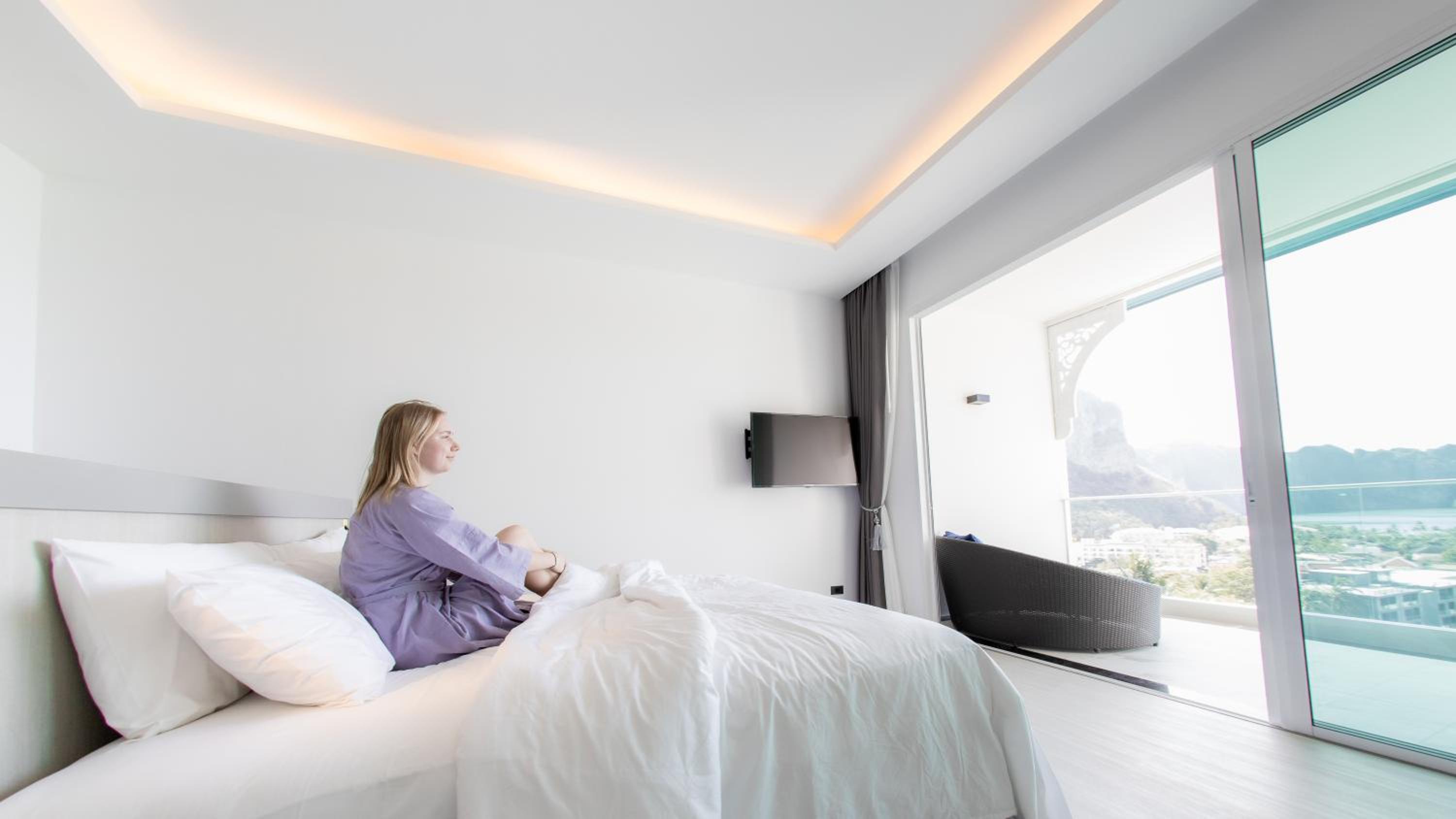 Executive with Ocean View - Photo 3