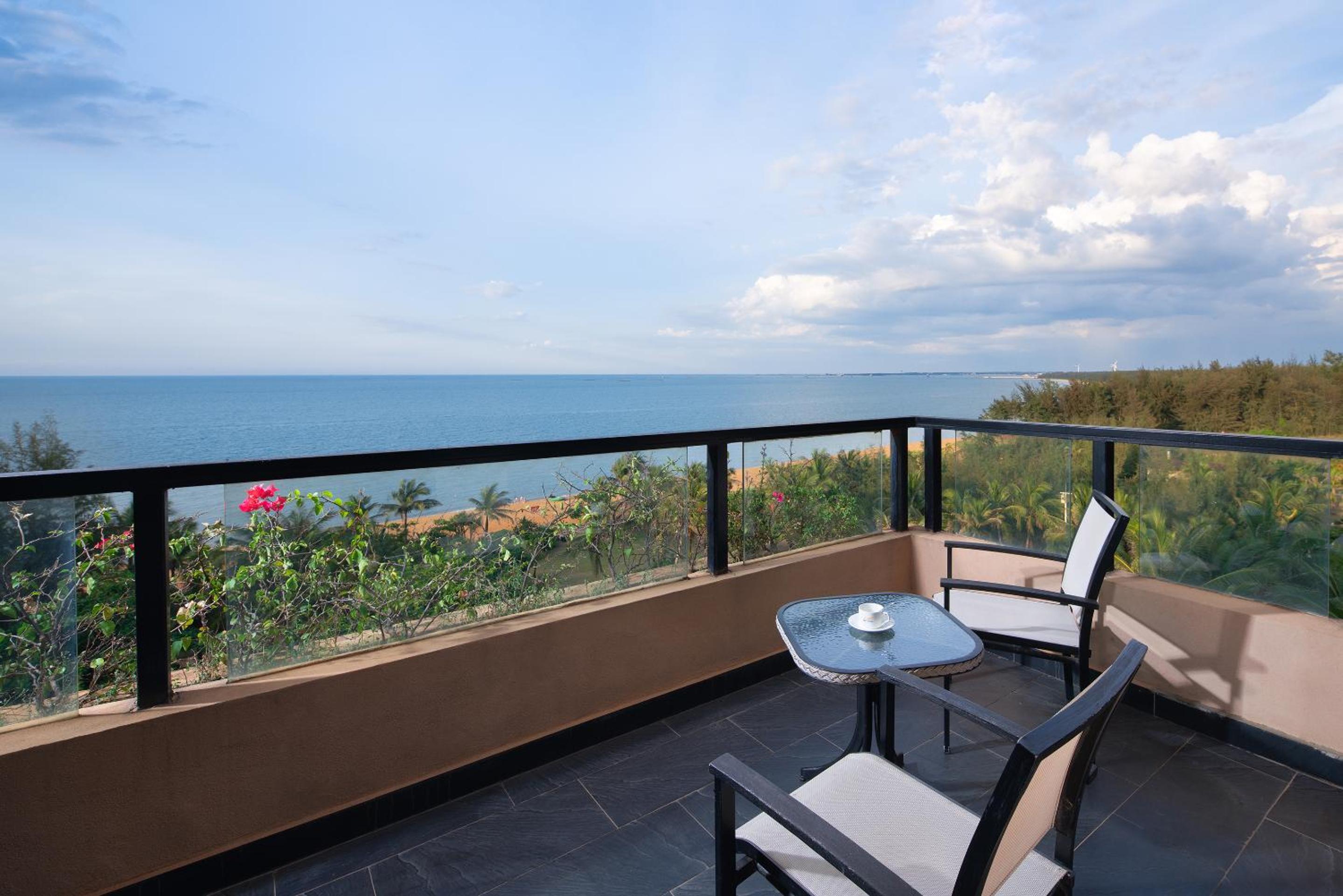 Twin Room with Sea View photo 2