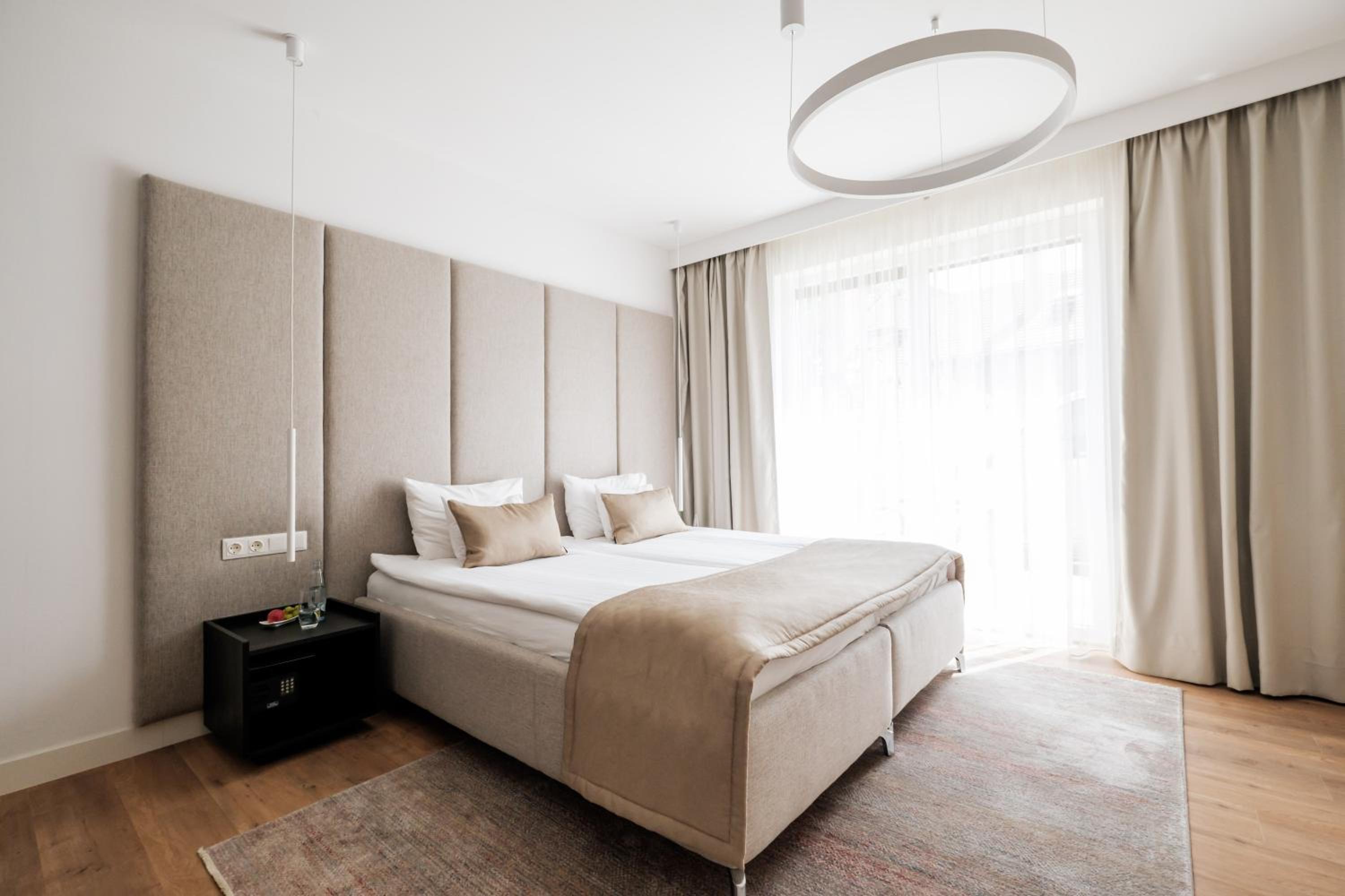 Large Double or Twin Room - Photo 4