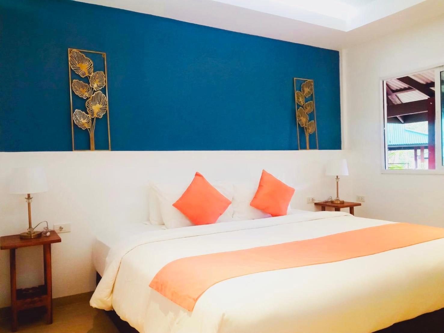 Deluxe Double or Twin Room - Photo 8