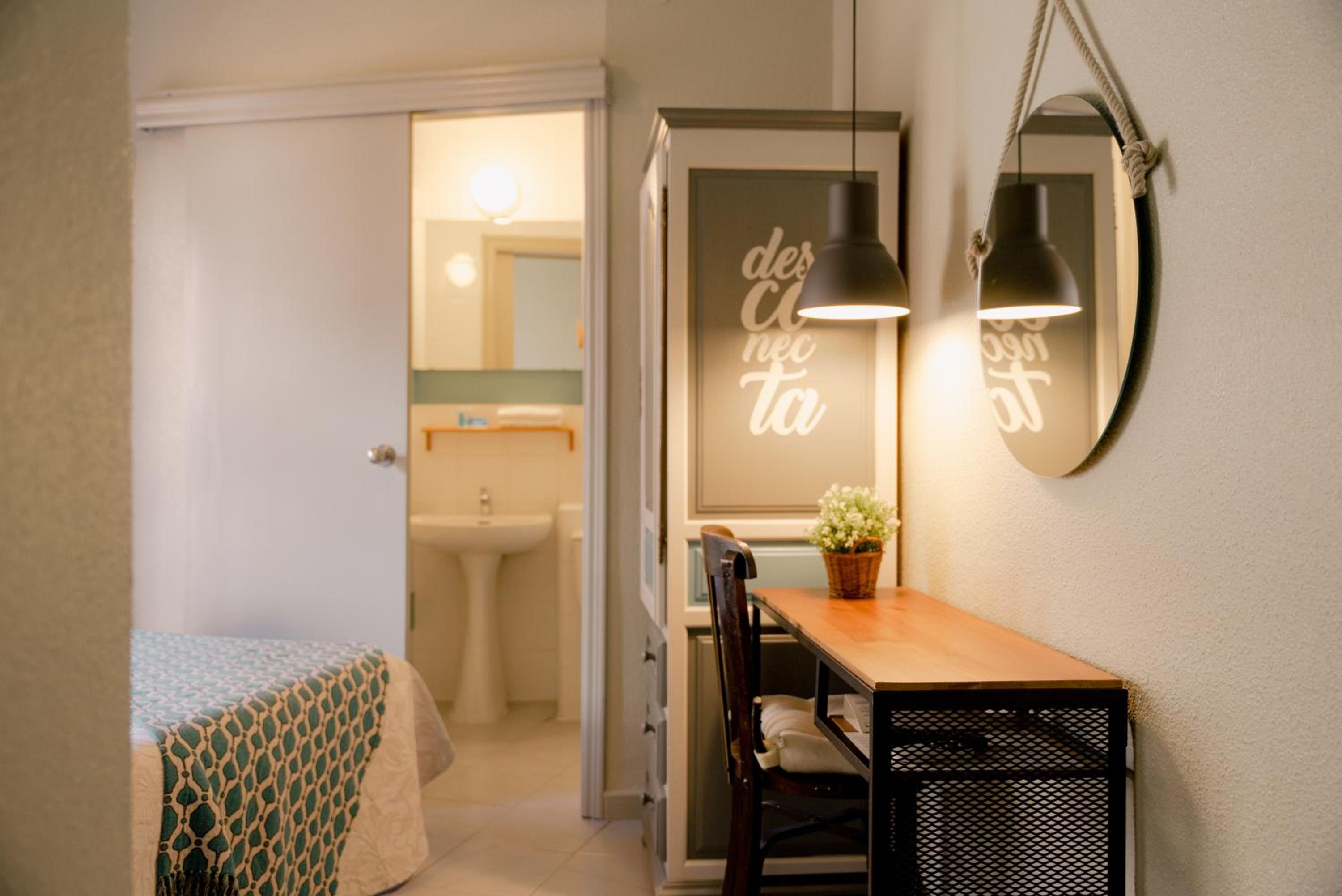 Standard Single Room photo 3
