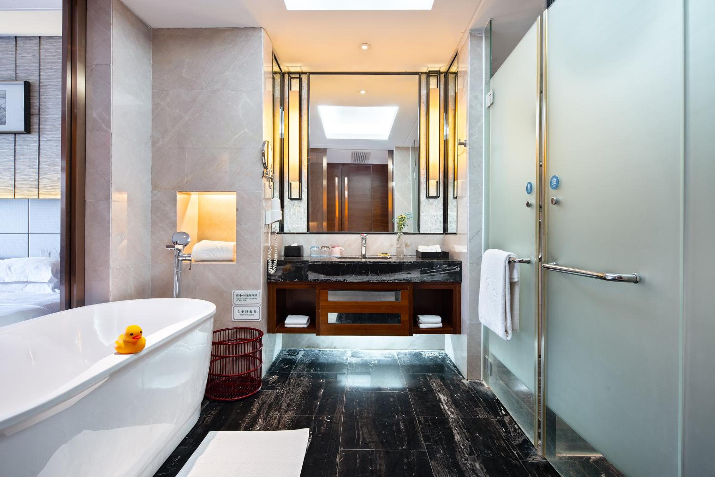 Triple Room with Pool View photo 3
