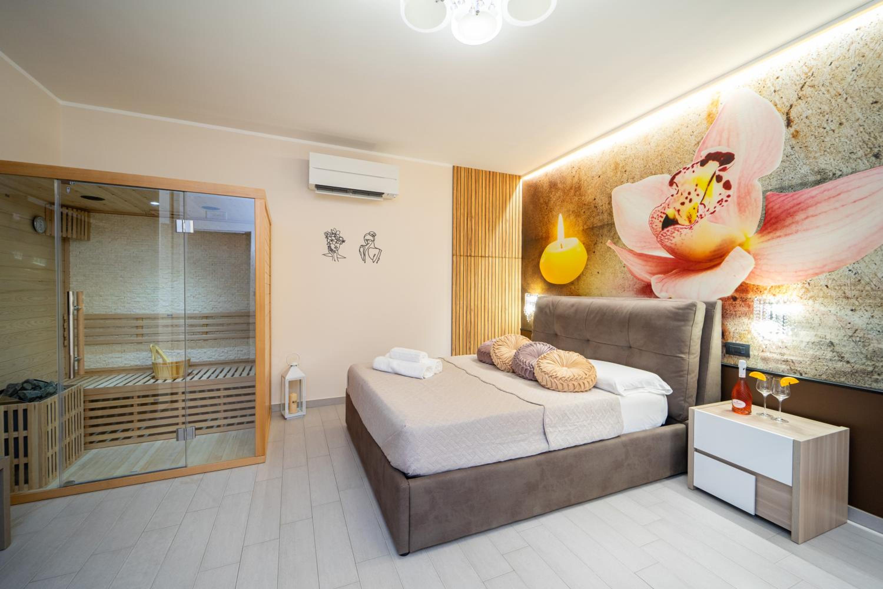Suite with Spa Access - Photo 7