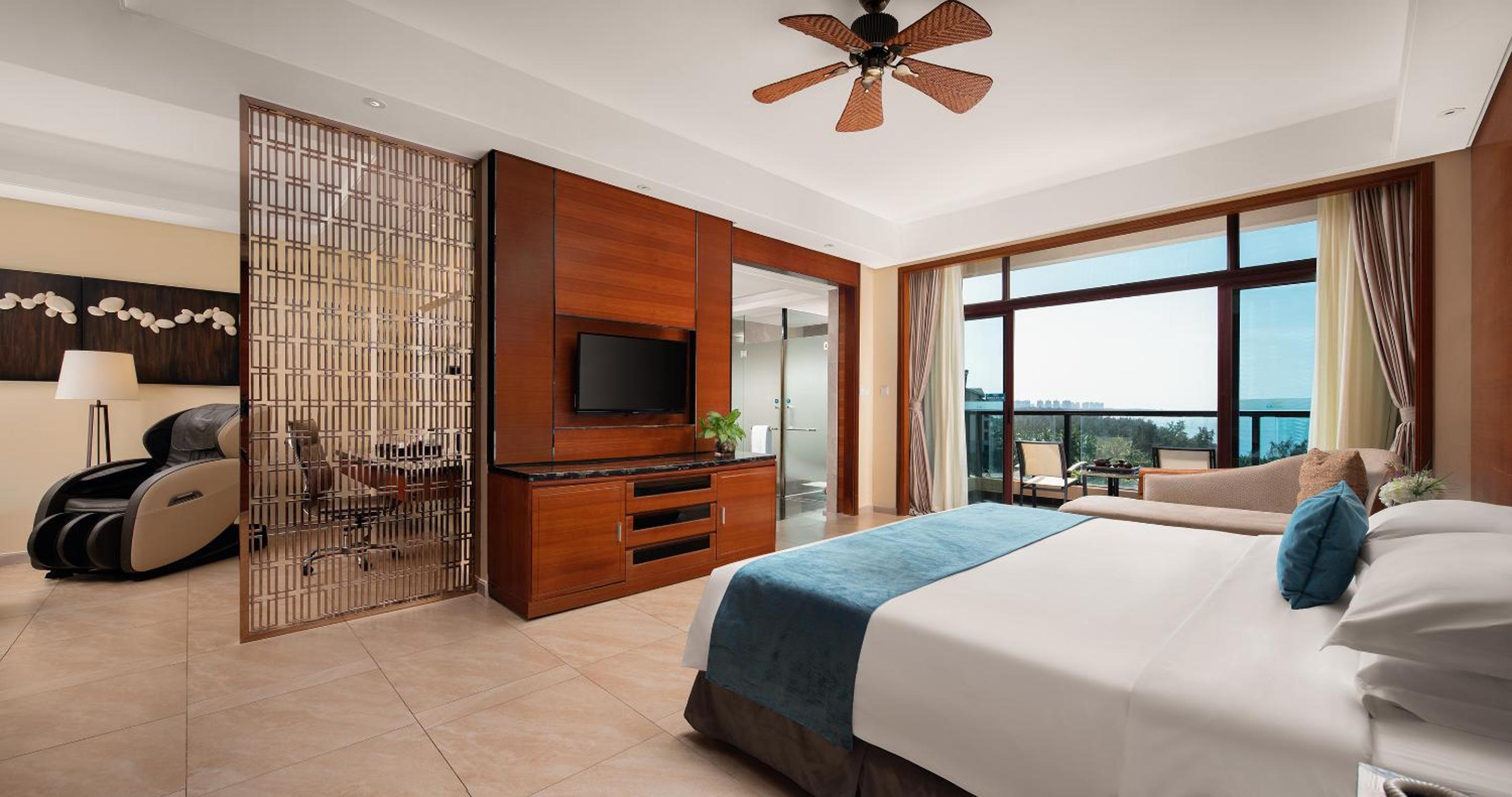 Executive Suite with Garden View photo 2