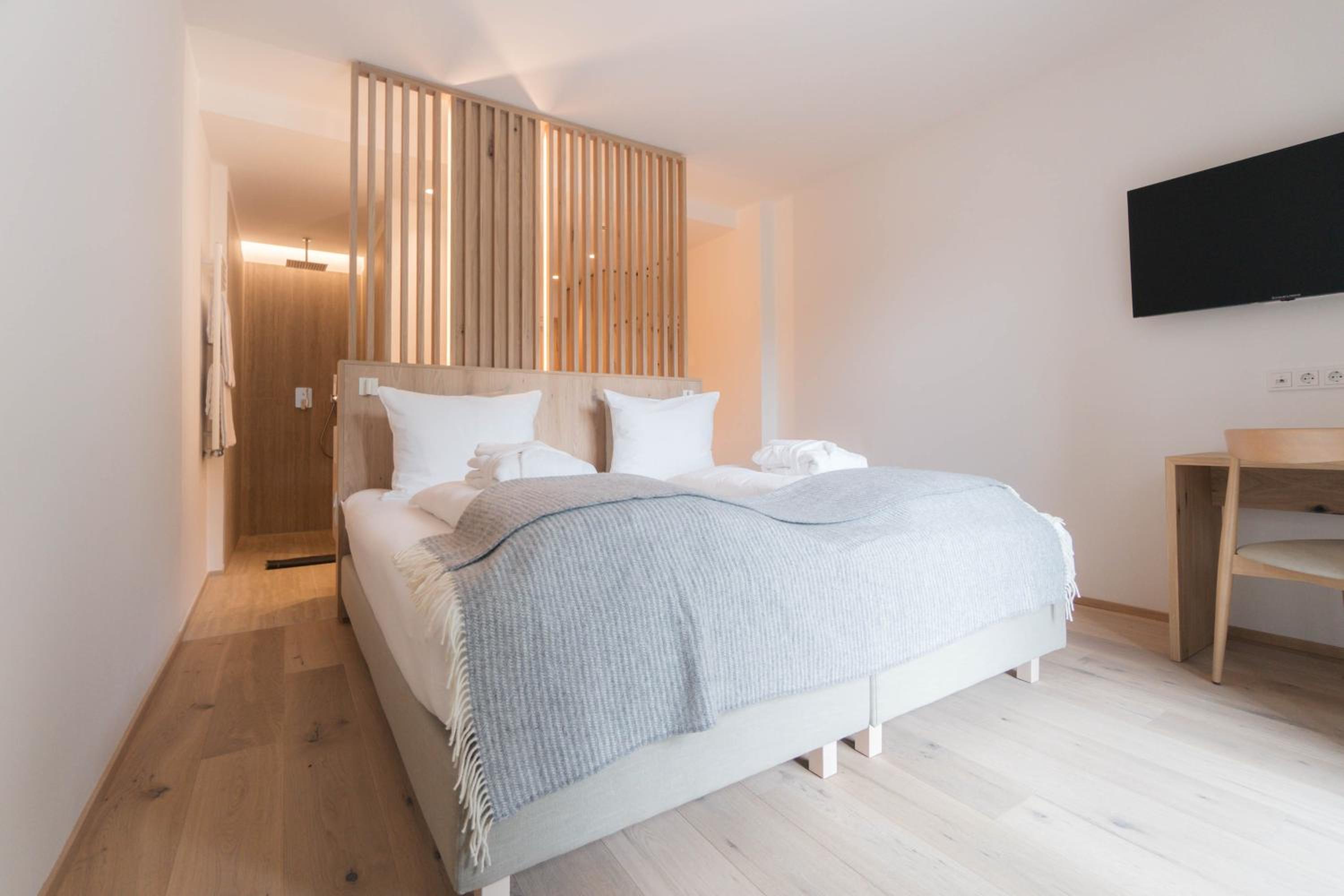 Superior Double Room - Photo 11