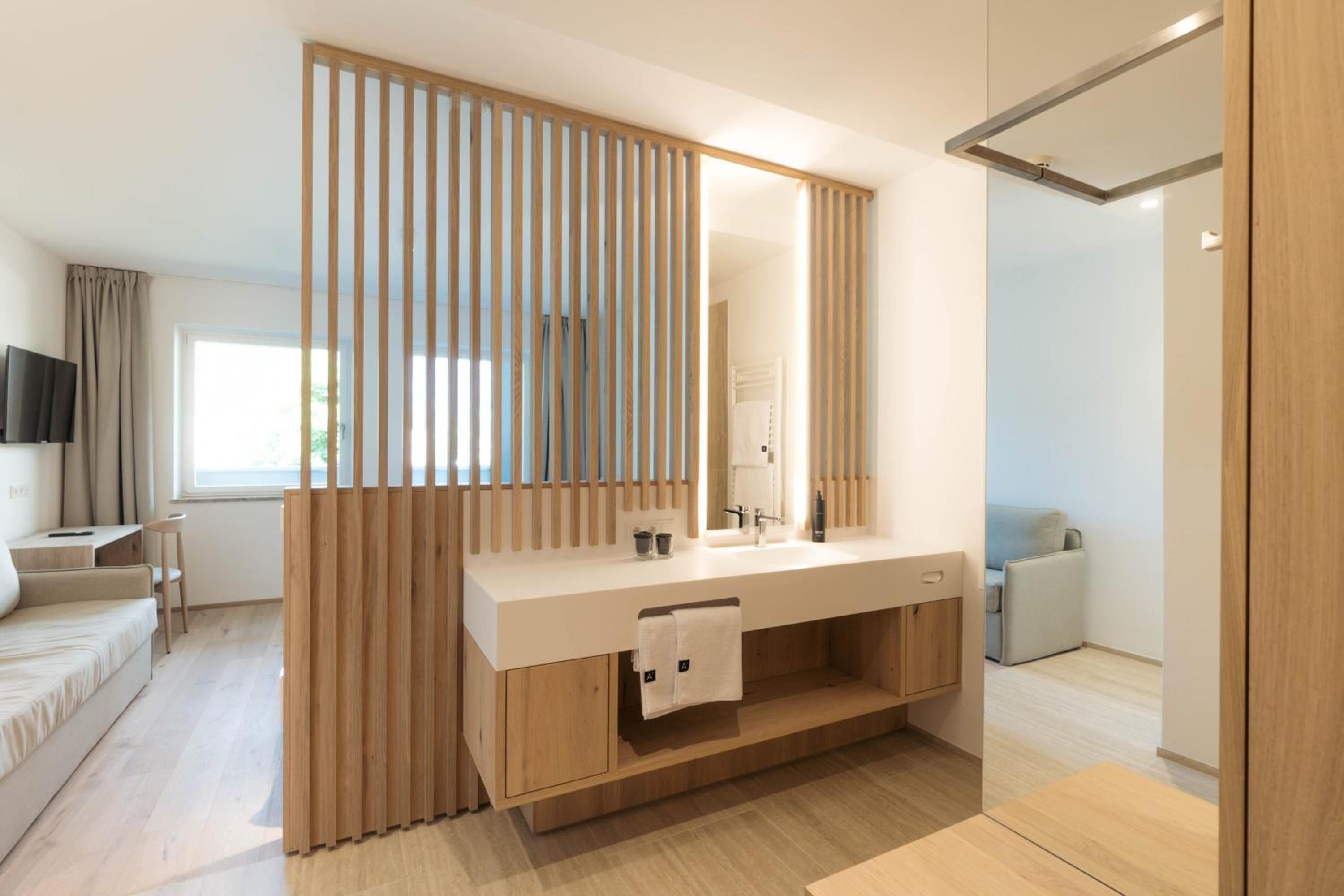 Junior Suite - Photo 7
