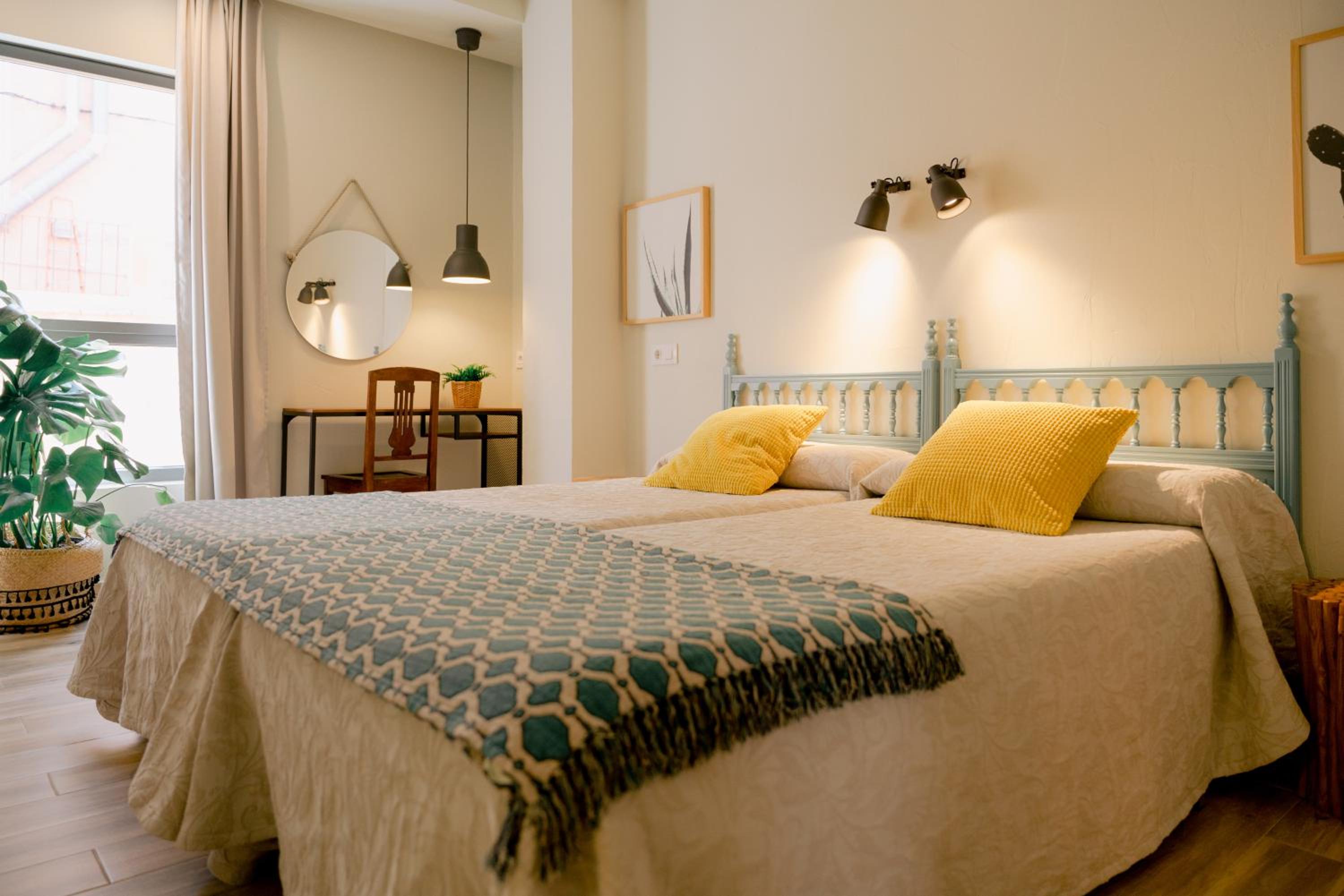 Superior Twin Room - Photo 2