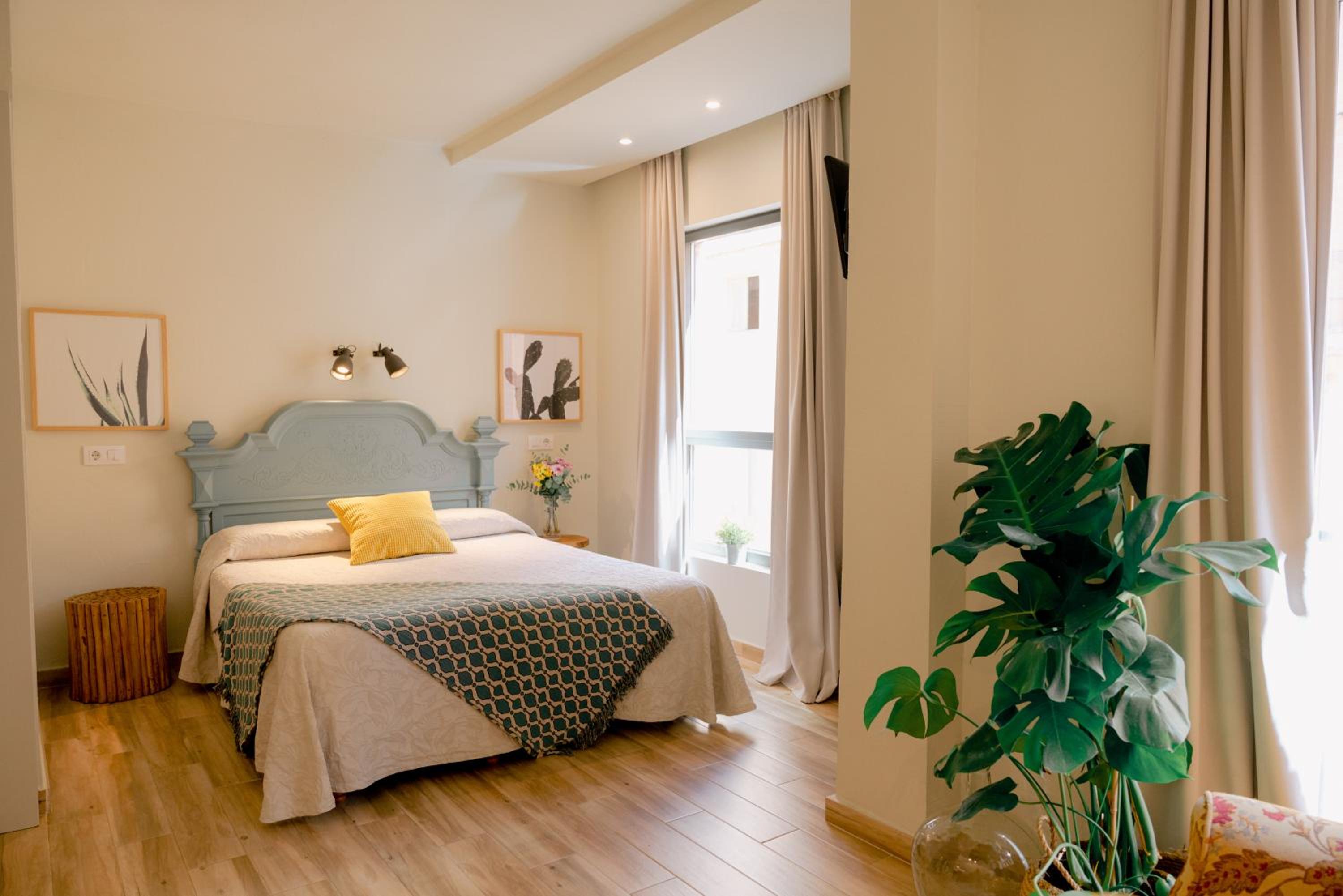 Twin Room - Photo 1