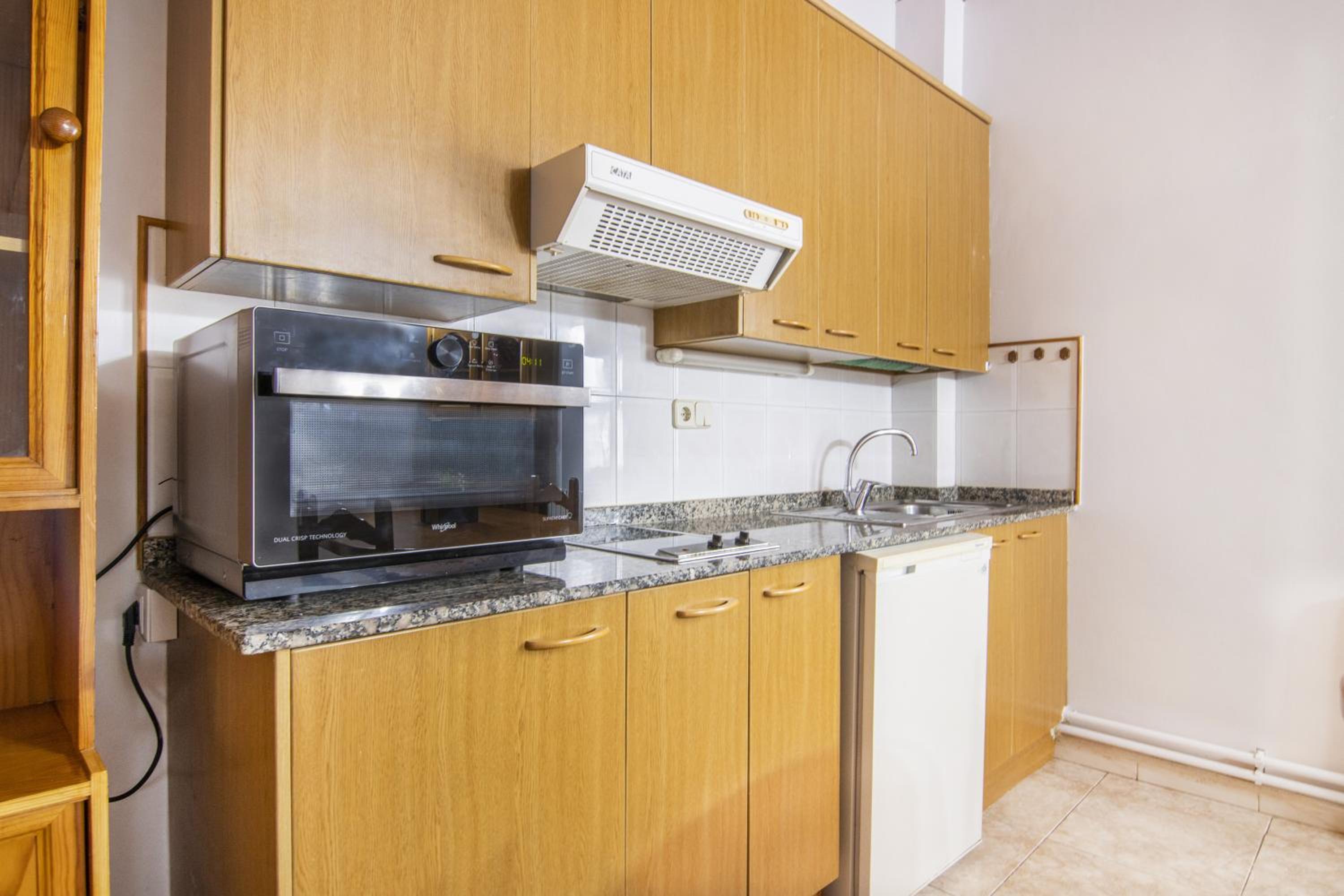 Two-Bedroom Apartment with Mountain View photo 2