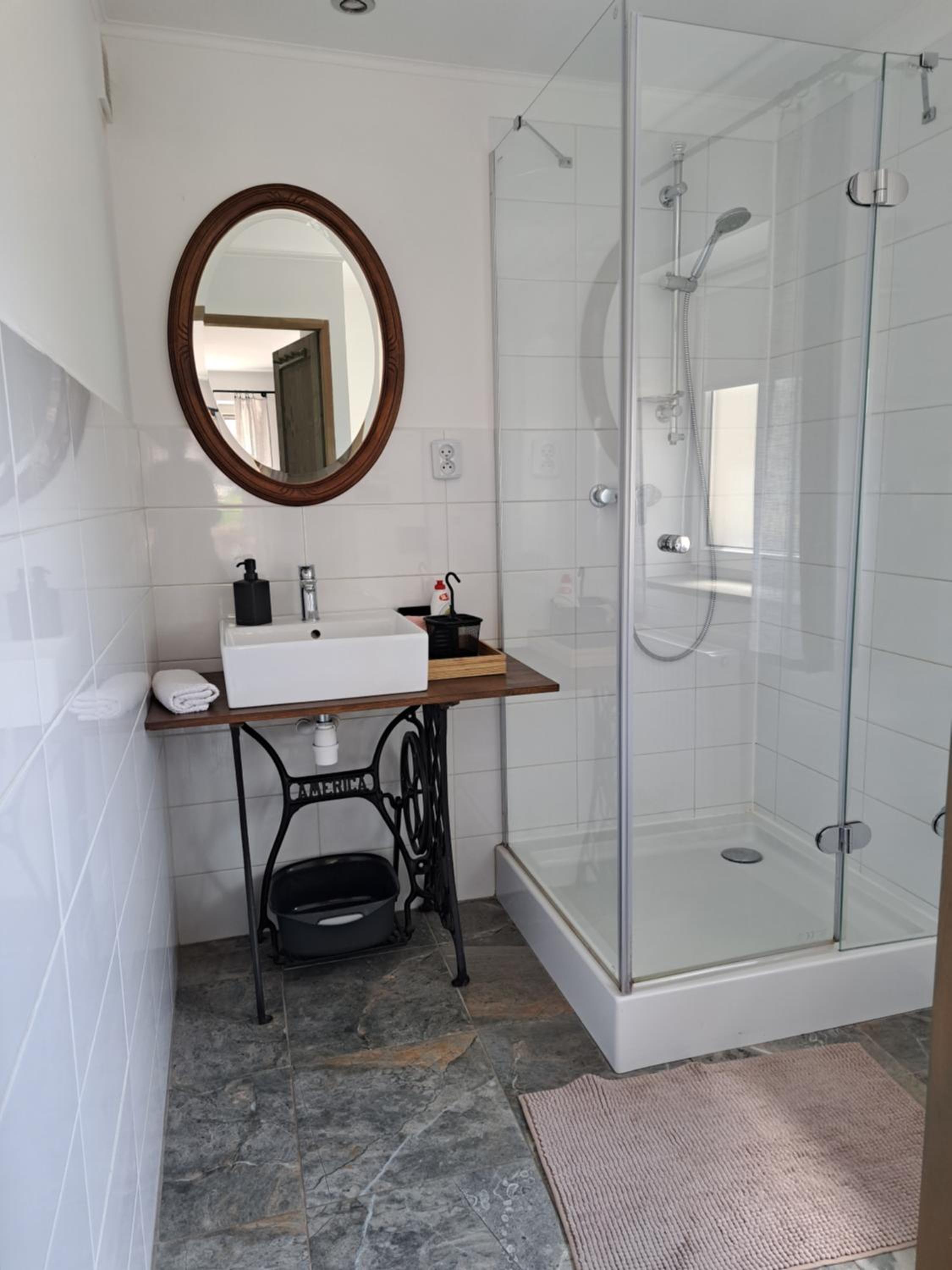 Double Room with Patio photo 3