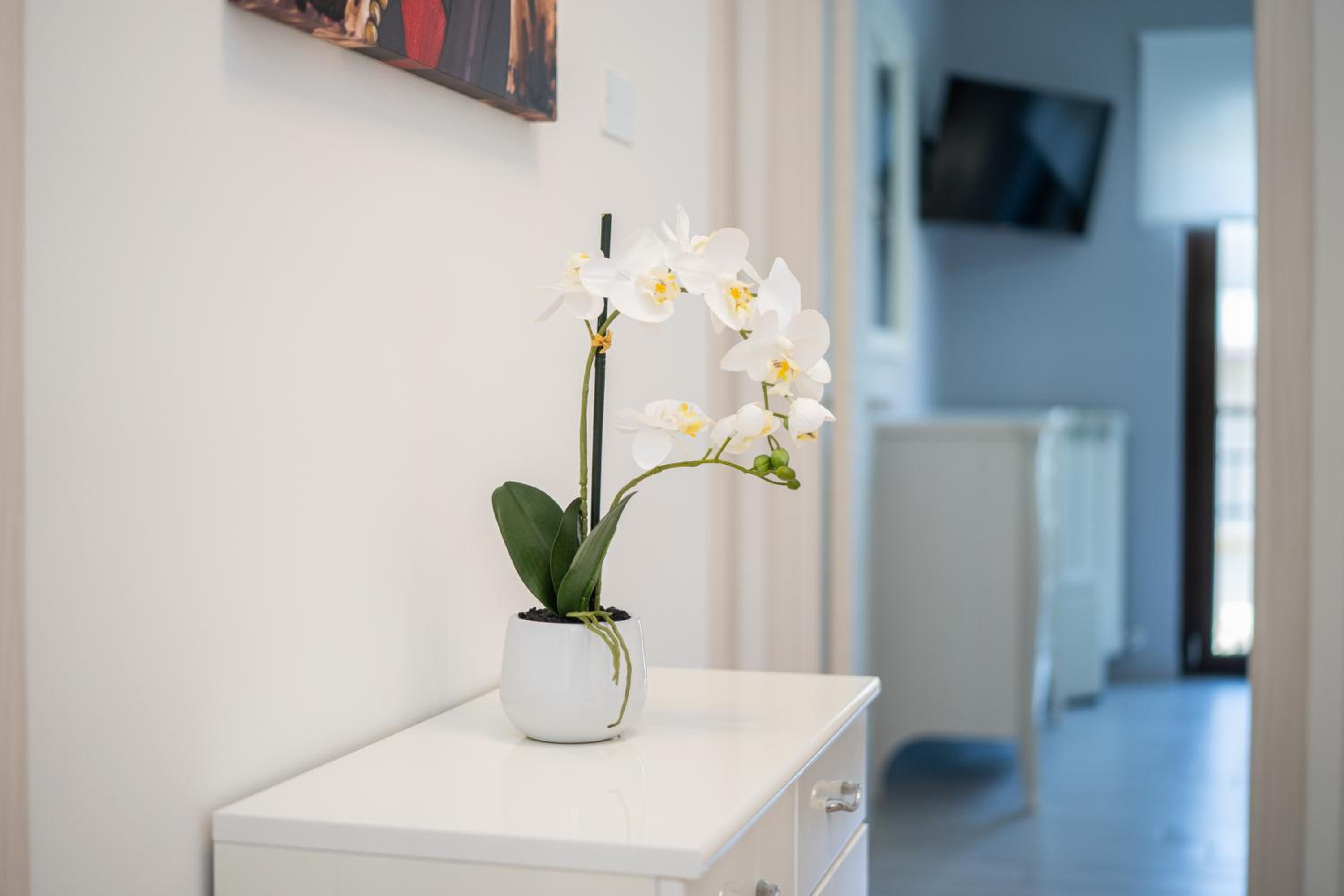 Three-Bedroom Apartment - Photo 41