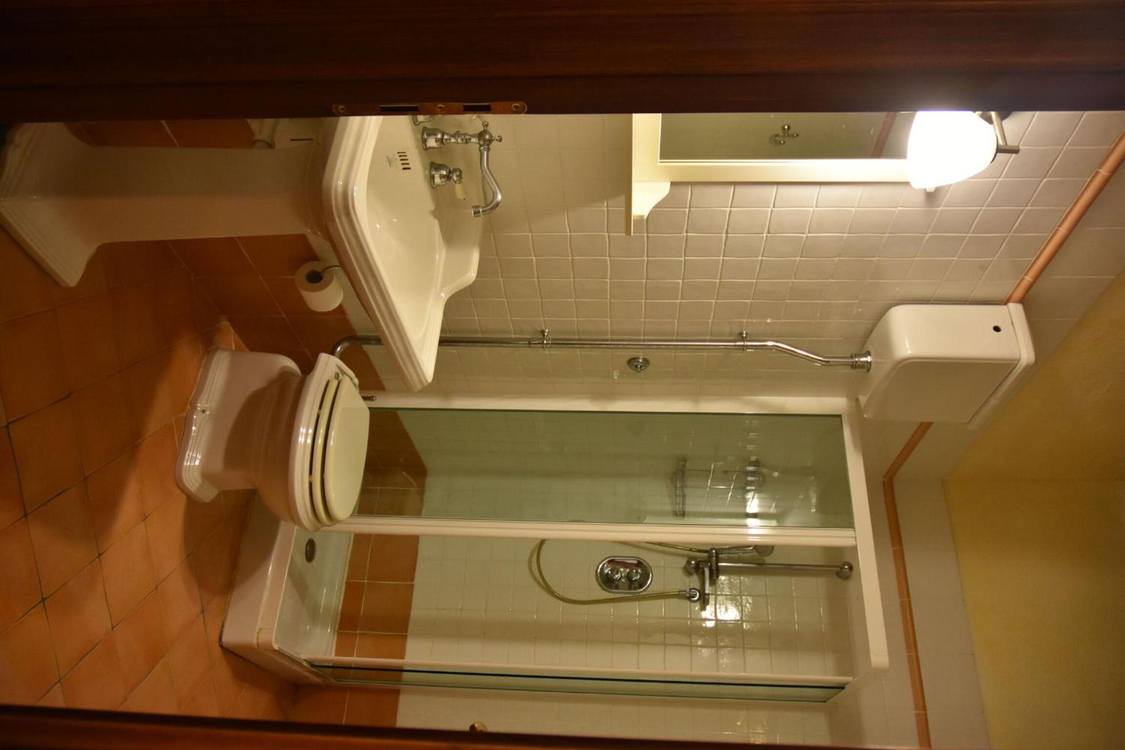 Apartment 8 photo 3