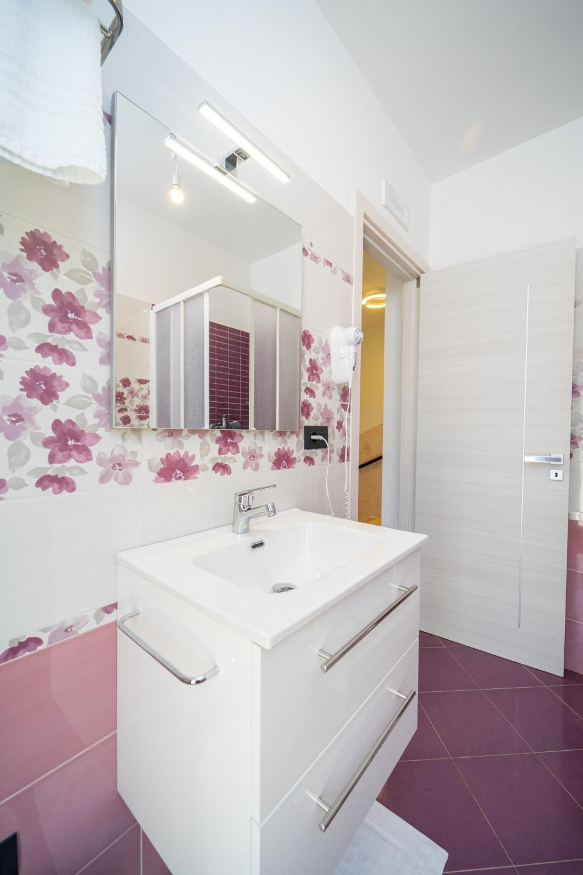 Three-Bedroom Apartment - Photo 38