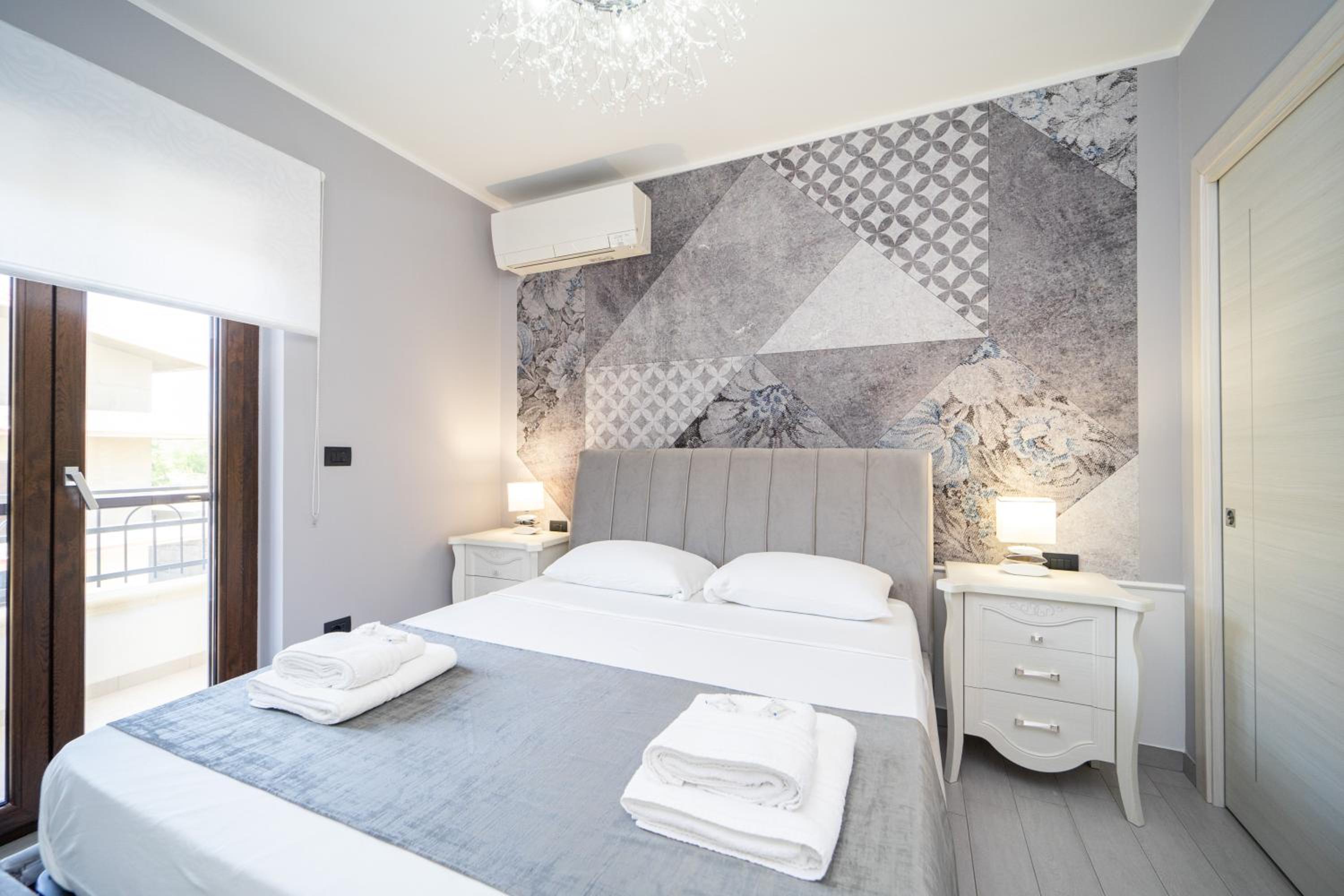 Three-Bedroom Apartment - Photo 12