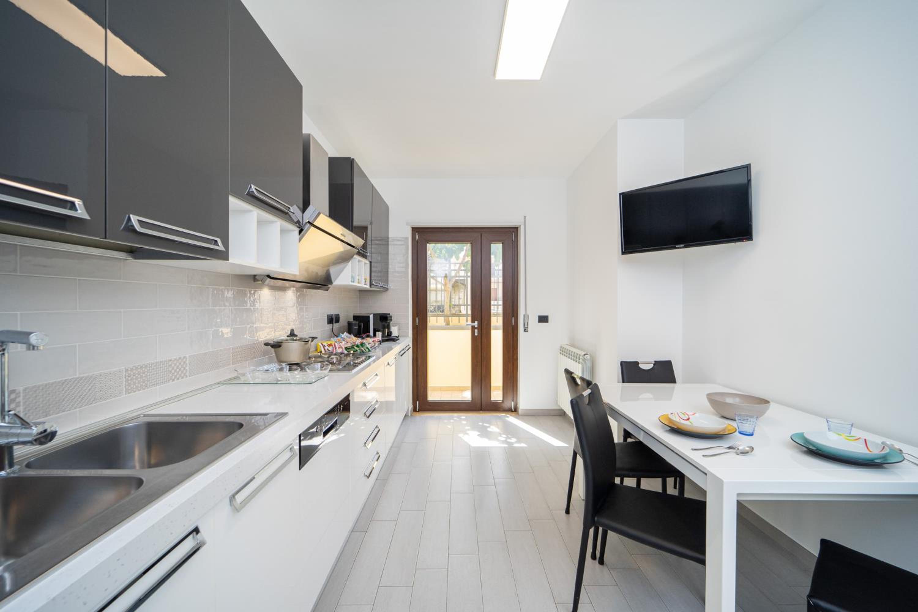 Three-Bedroom Apartment - Photo 23