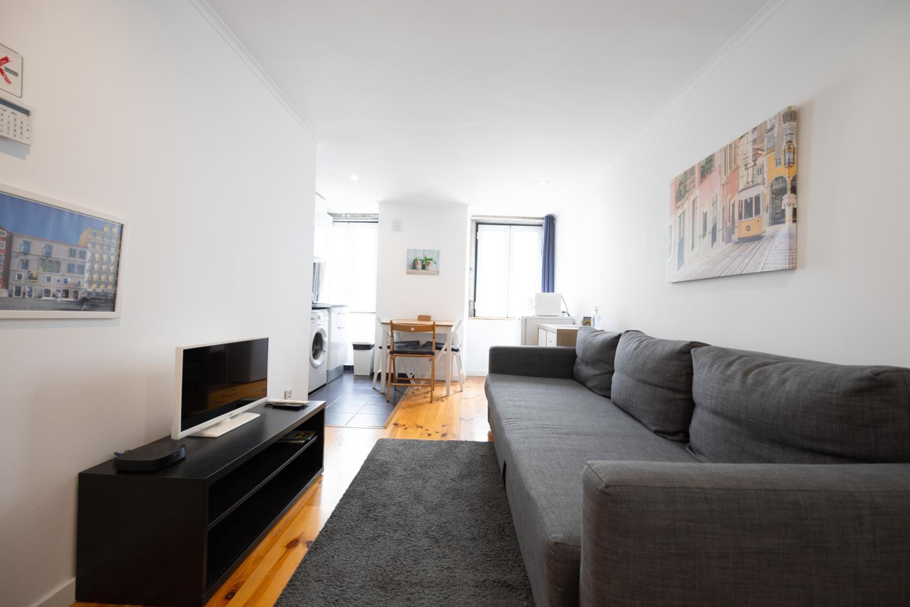 Studio - Split Level photo 1