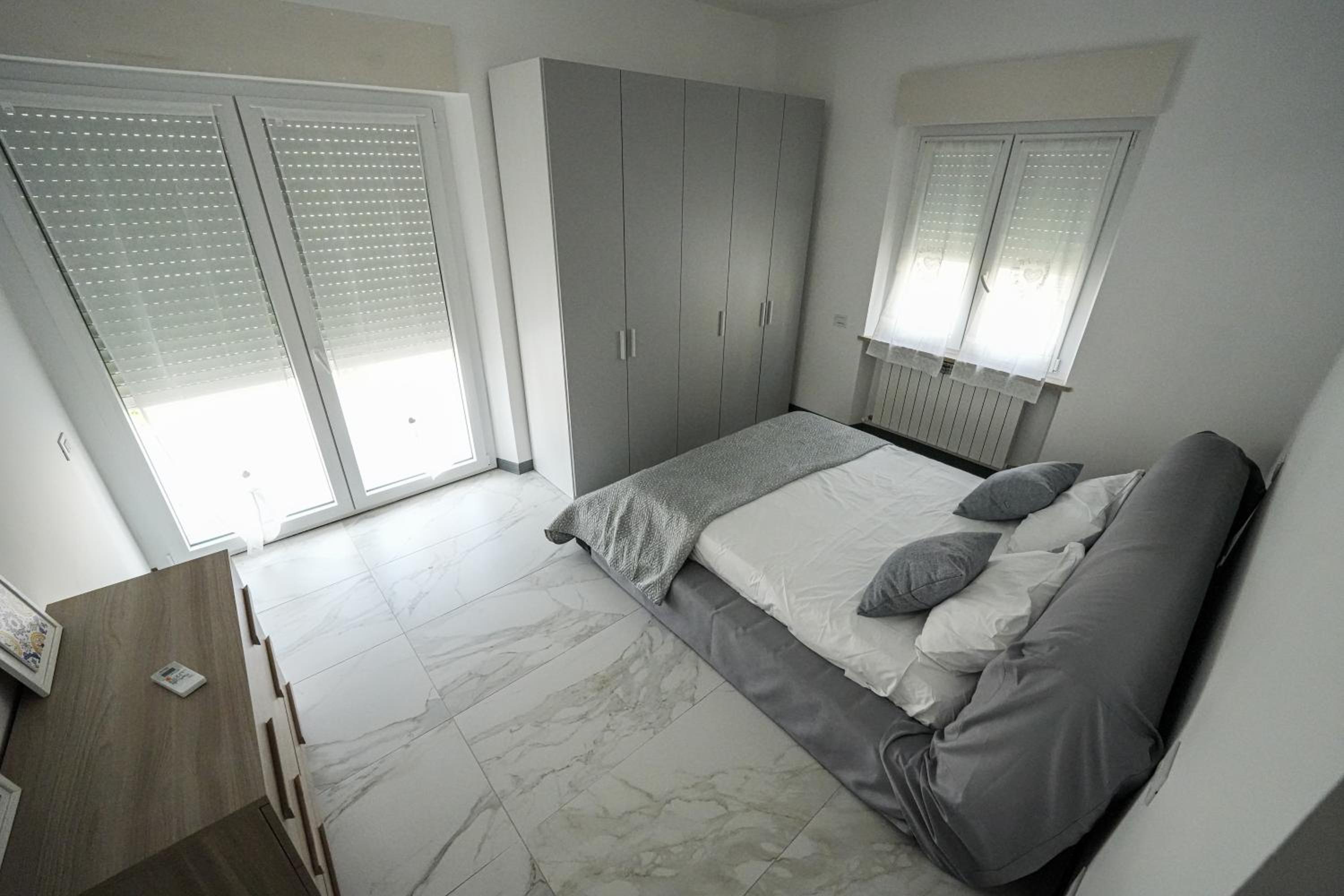 Two-Bedroom House photo 3