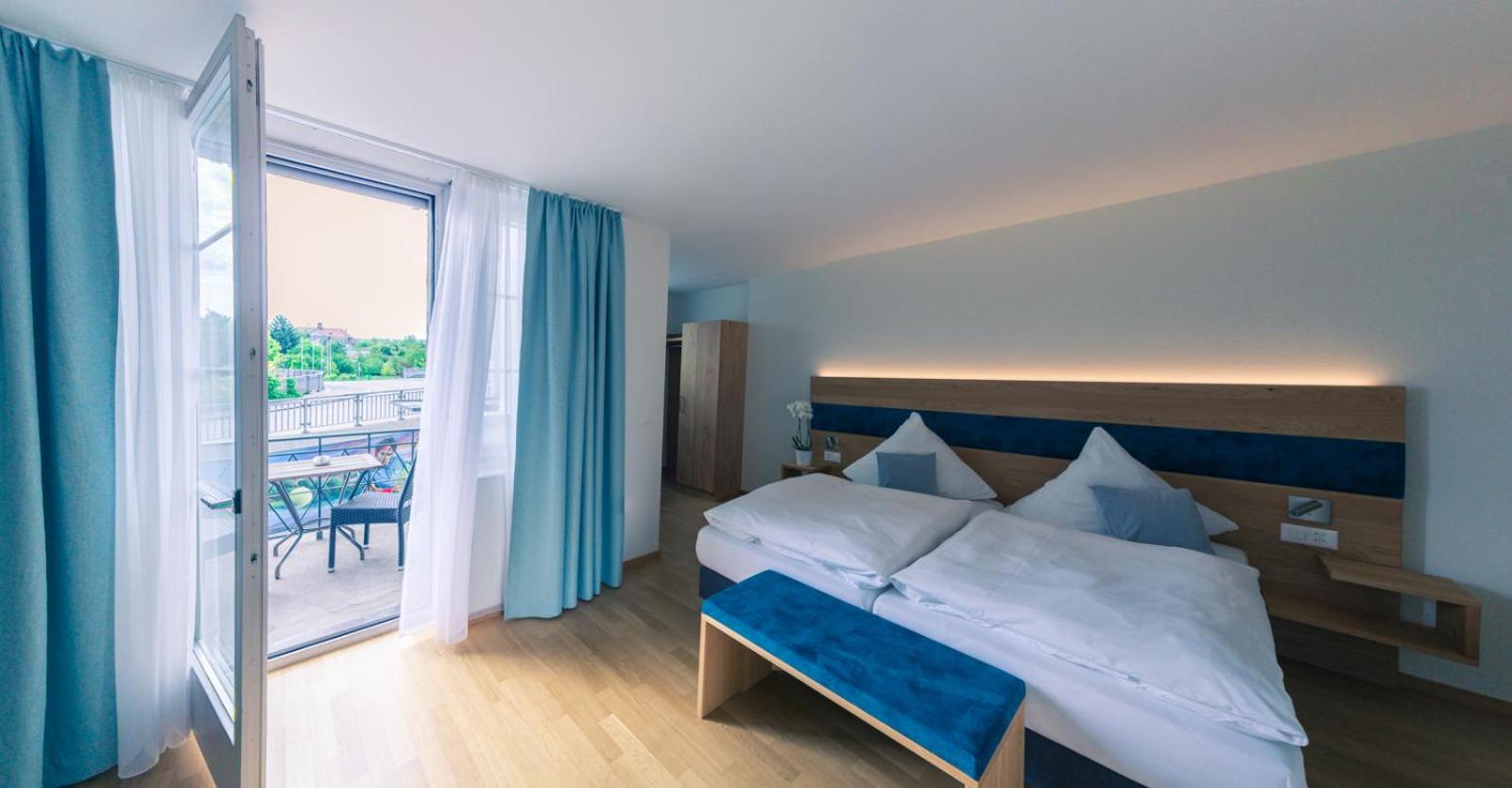 Junior Suite with Balcony photo 2