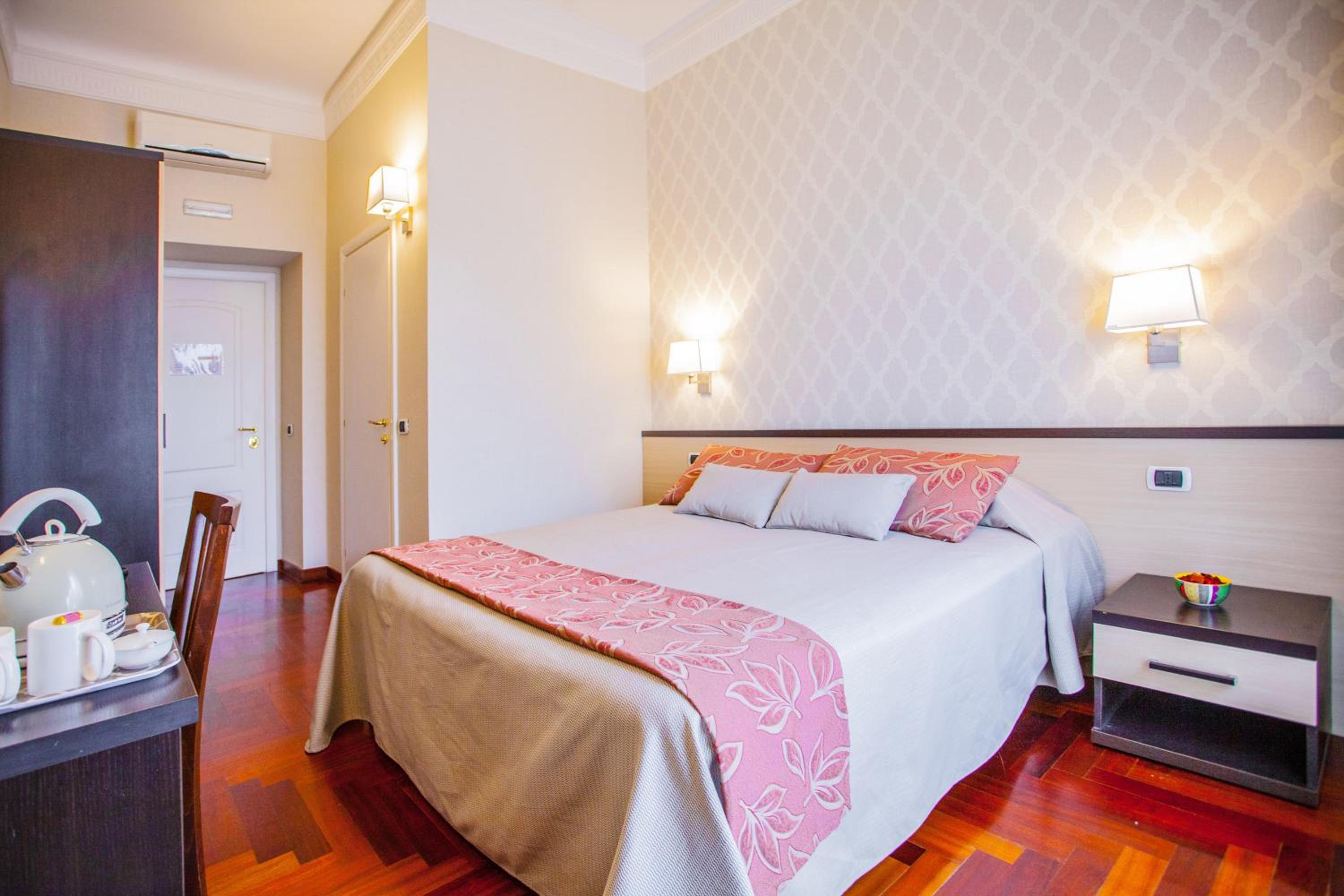 Double Room photo 1
