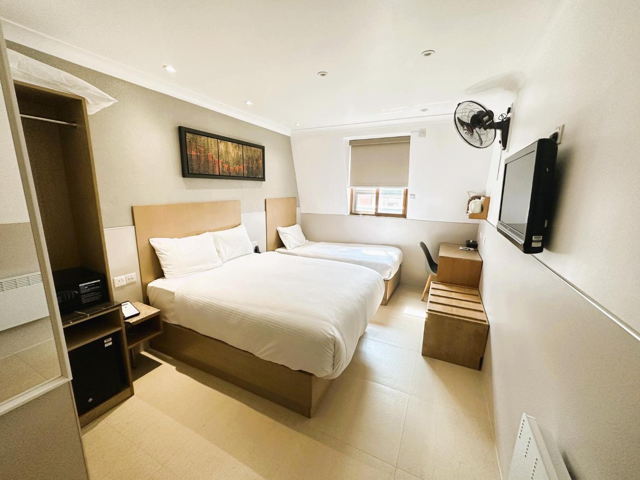 Triple Room photo 2