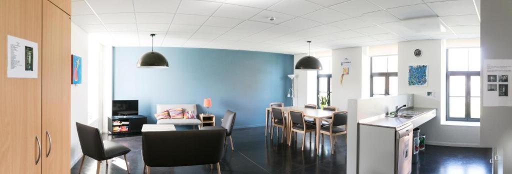 Three-Bedroom House photo 2