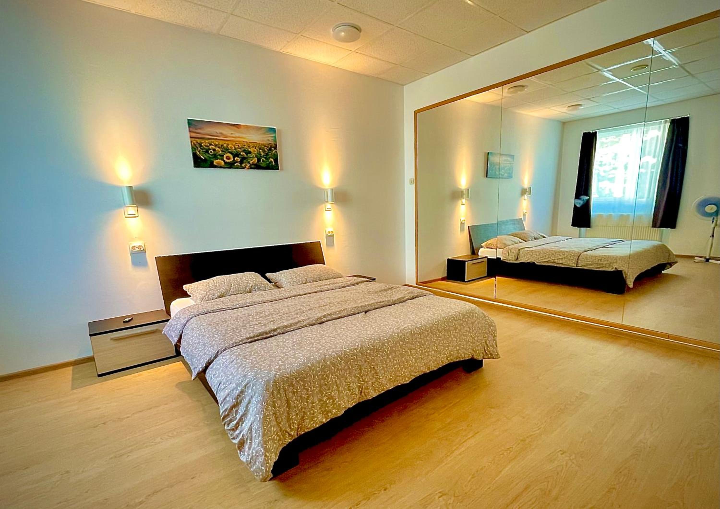 Two-Bedroom Apartment - Photo 2