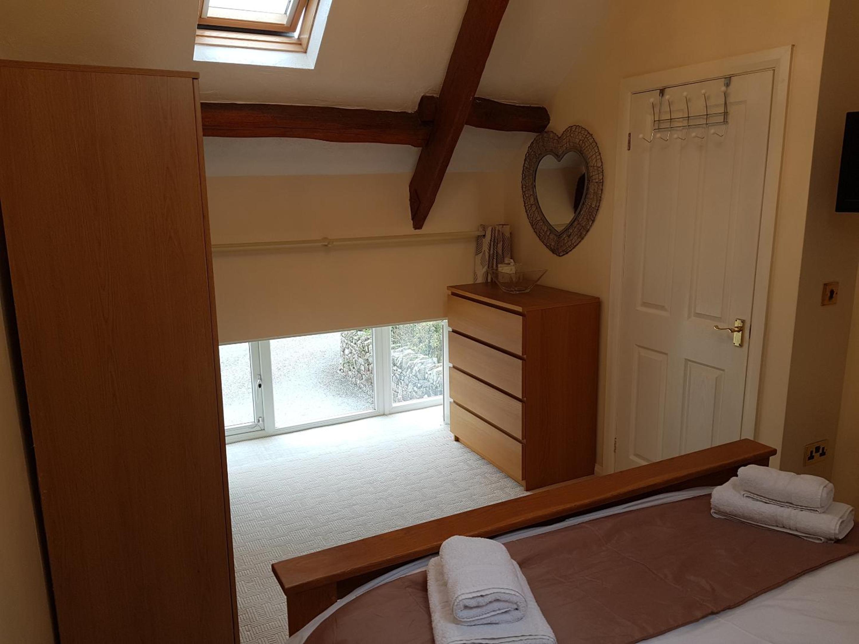 Cottage with Garden View photo 3