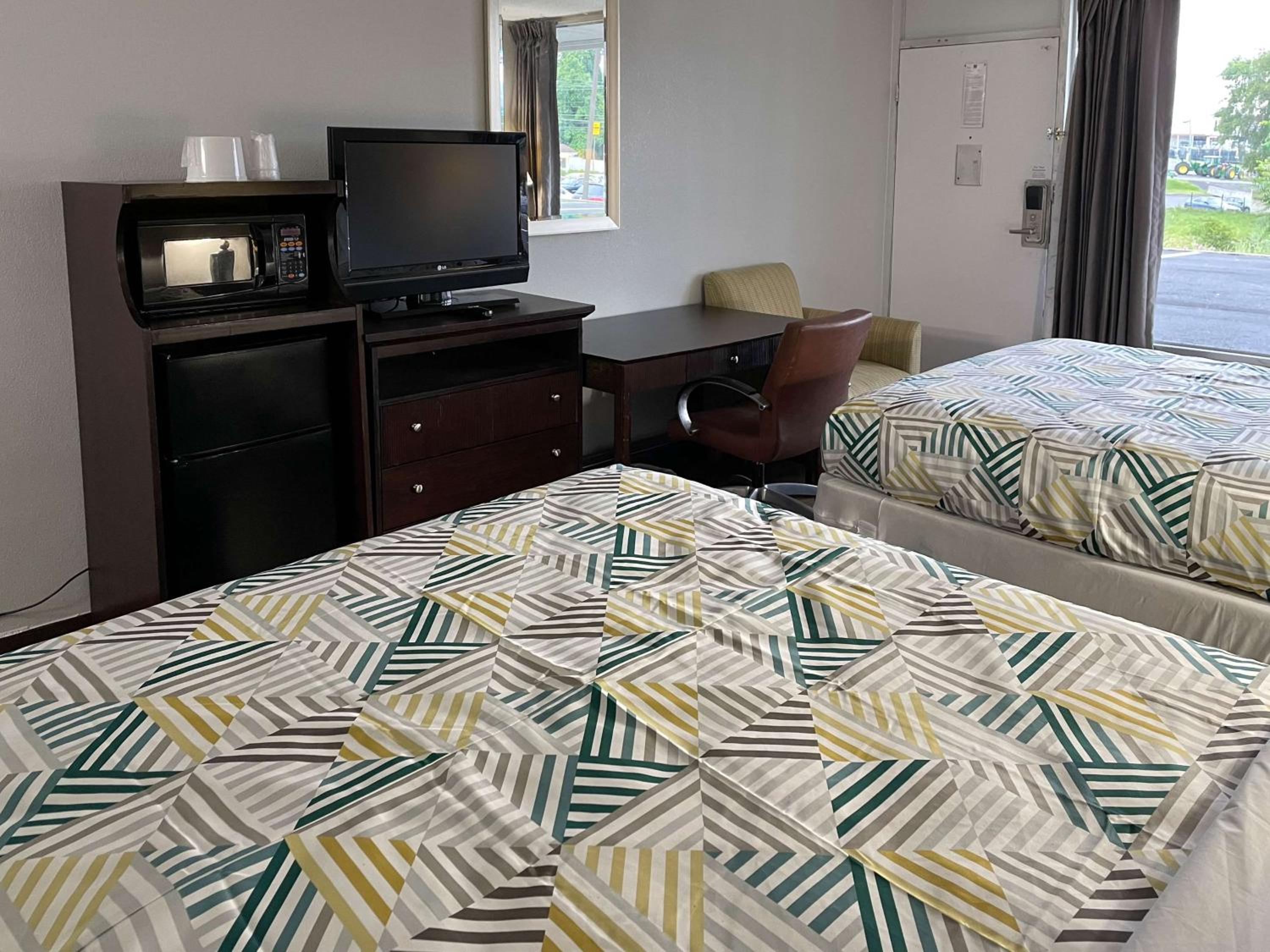 Double Room with Two Double Beds photo 3