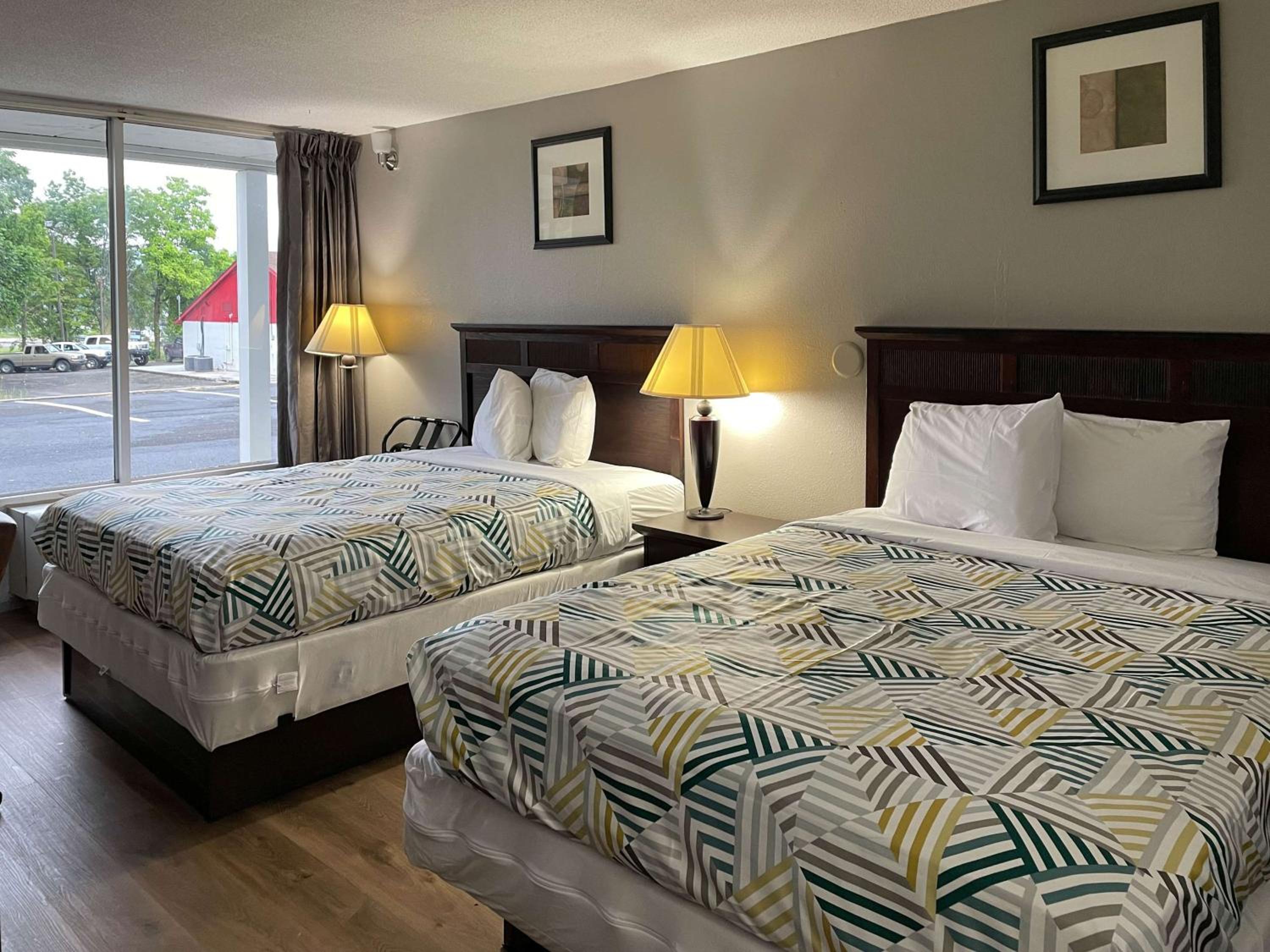 Double Room with Two Double Beds photo 2