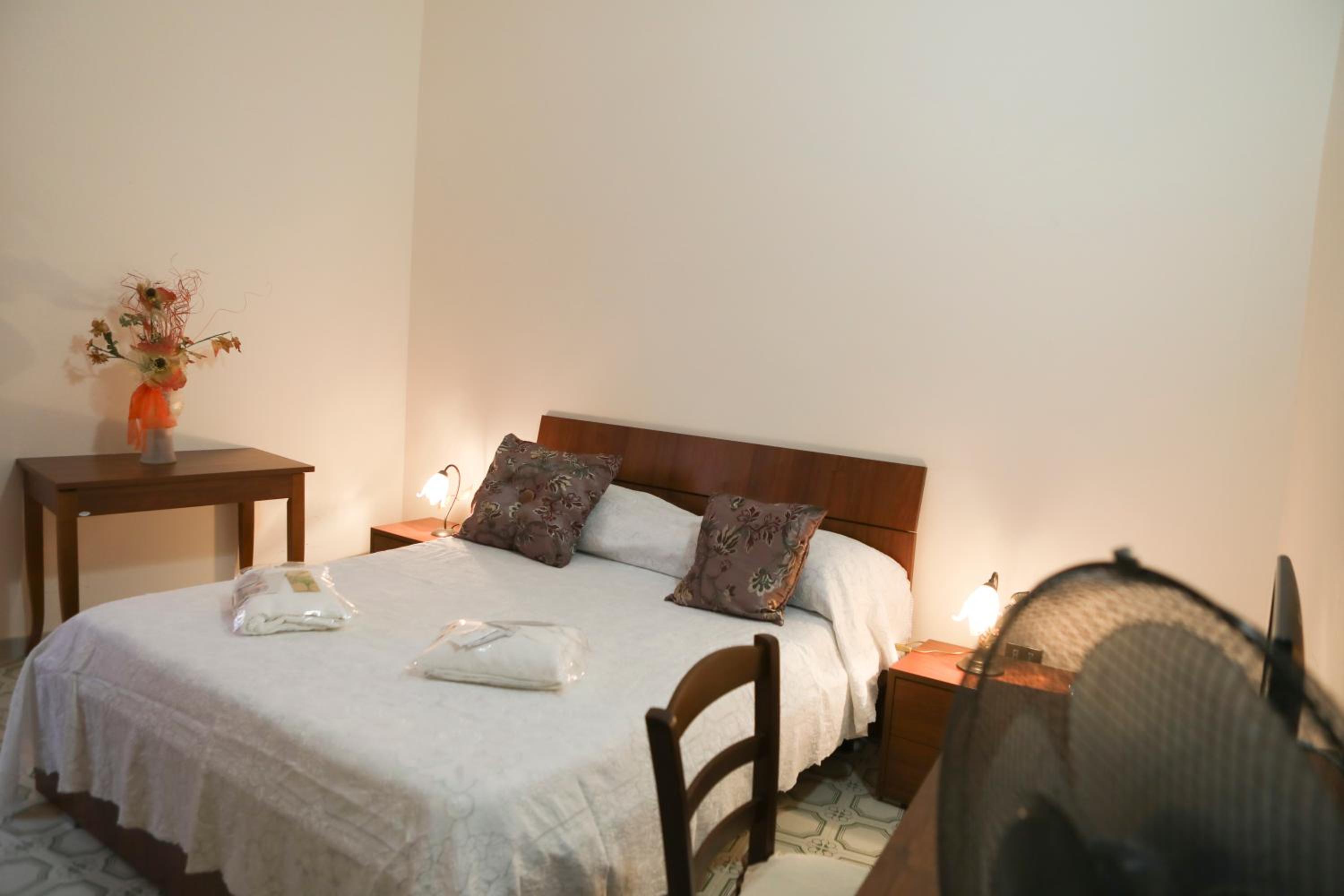Double Room with Private Bathroom photo 2