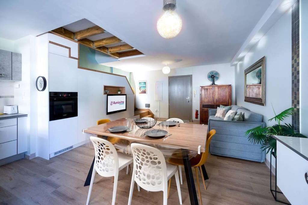 Two-Bedroom Apartment photo 1