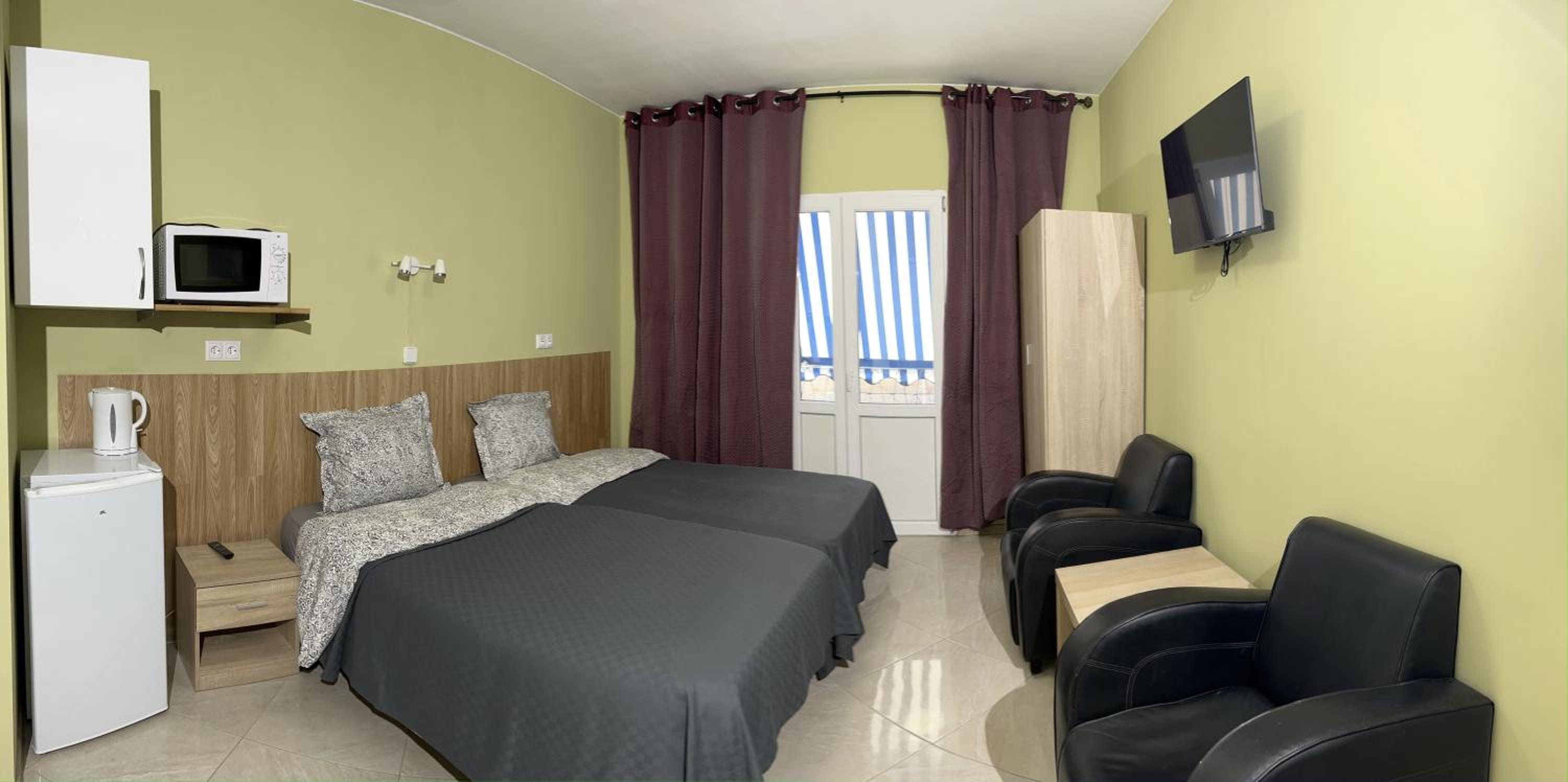 Estudio con Balcón