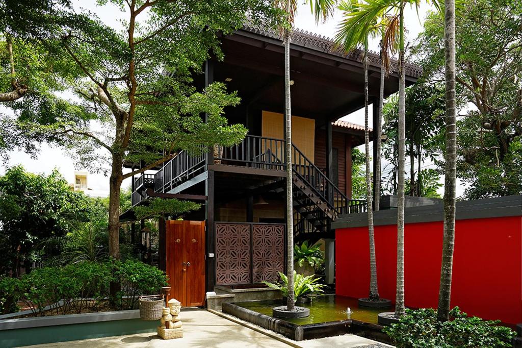 Two-Bedroom Villa - Photo 2