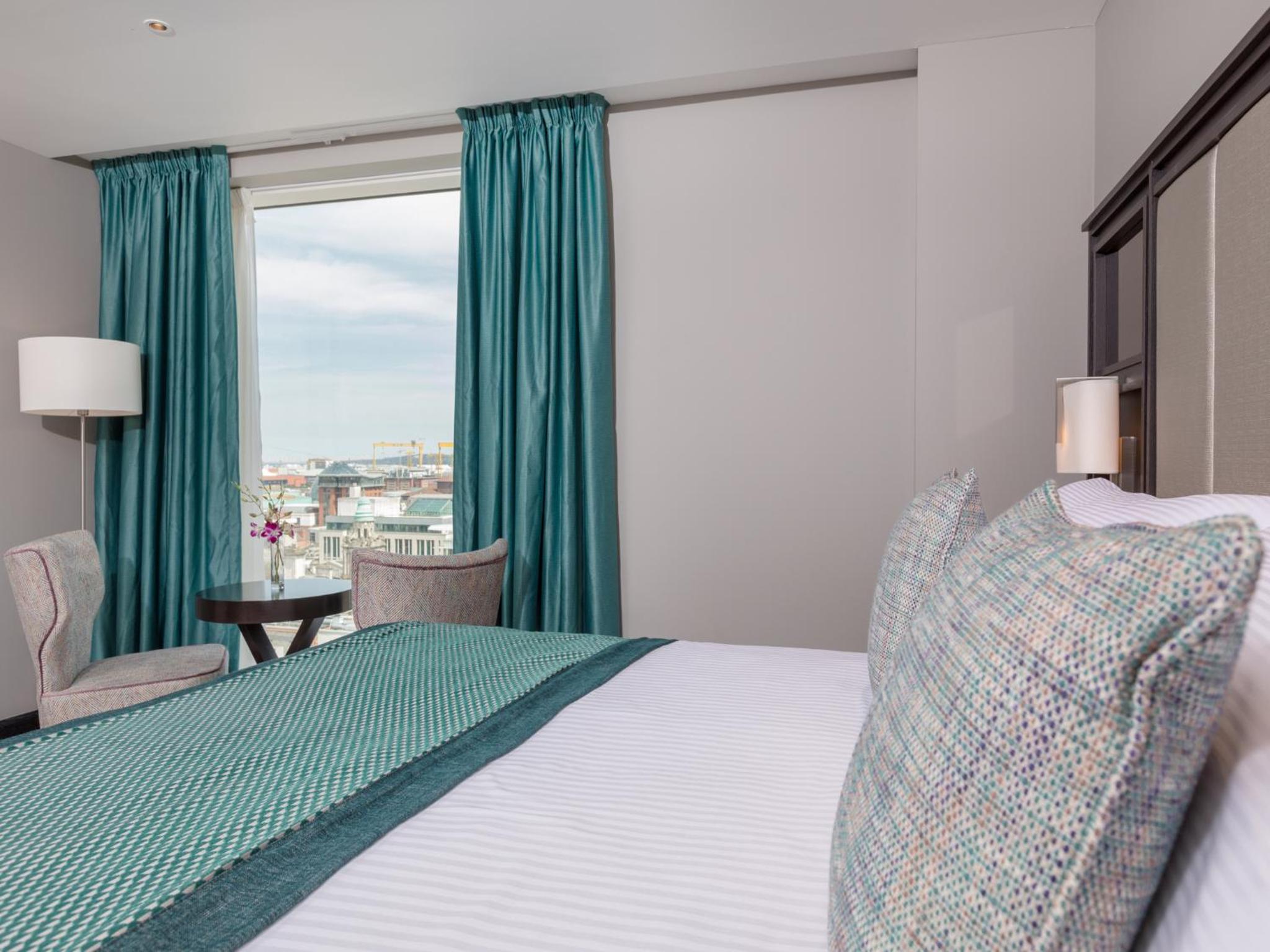 Deluxe Double Room with Bath photo 2