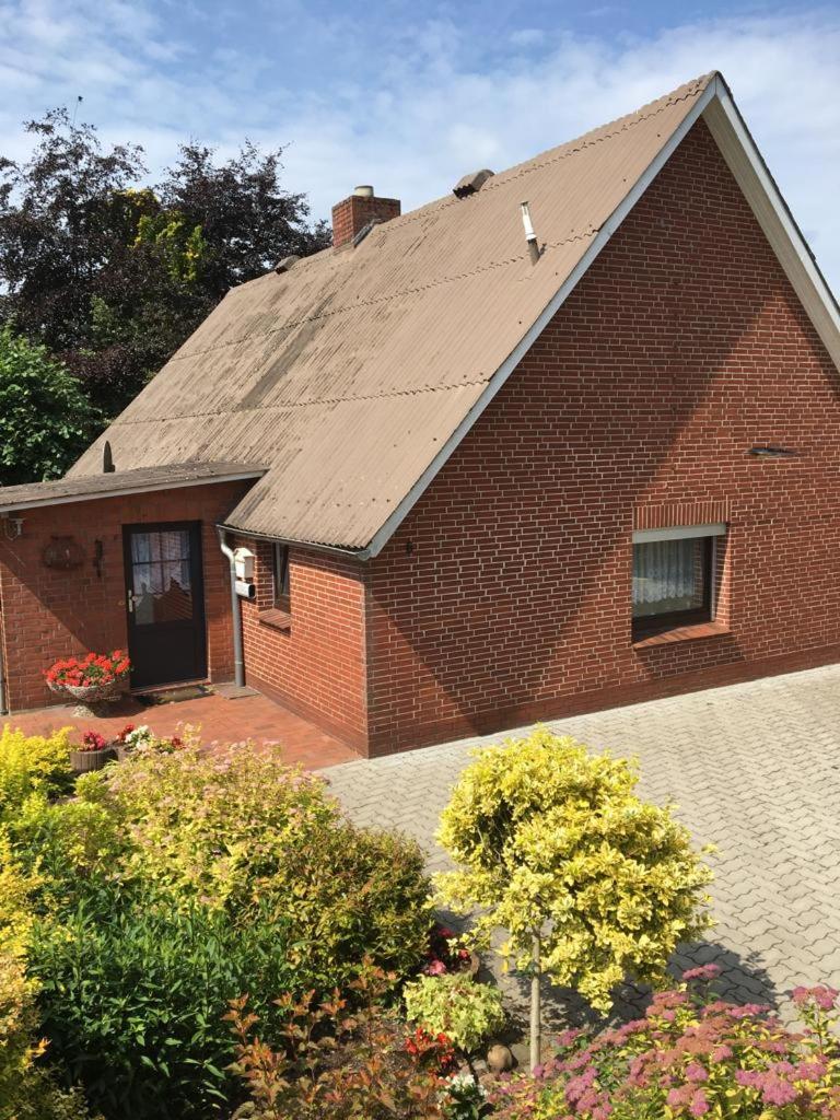 Two-Bedroom House photo 2