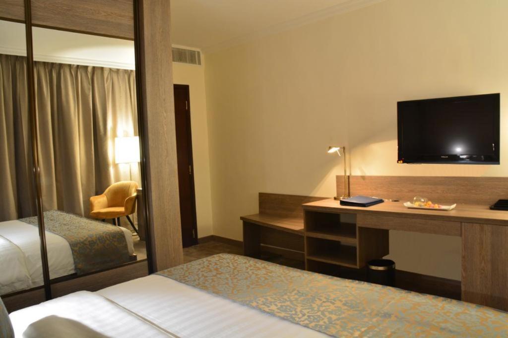 Executive Suite