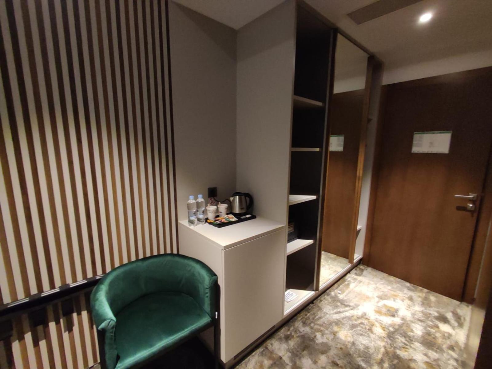 Superior King Room - Photo 2