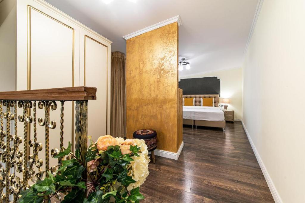 Deluxe Family Suite - Photo 1