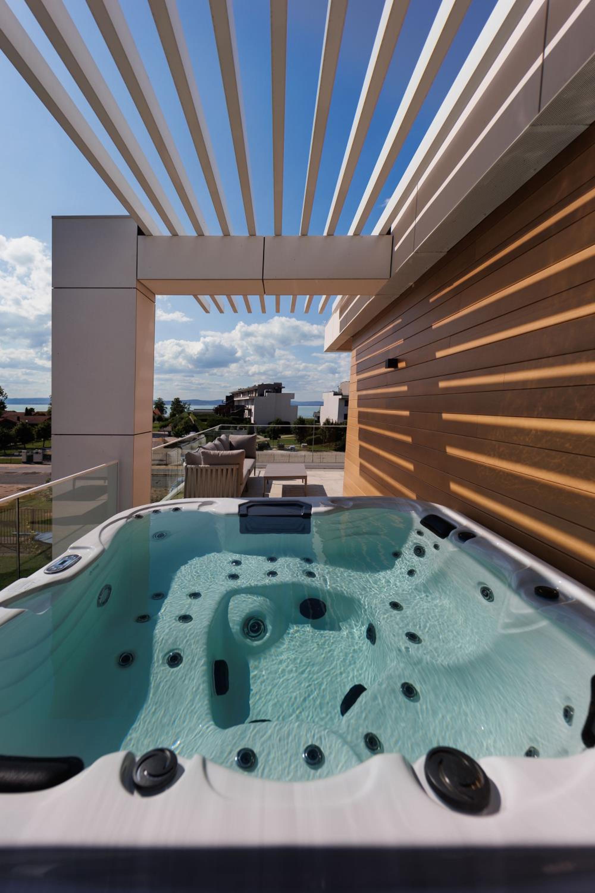 Penthouse Apartment - Photo 4