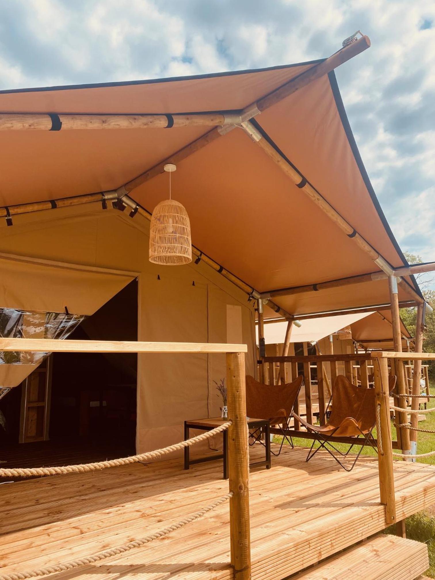 Lux Tent - Photo 2