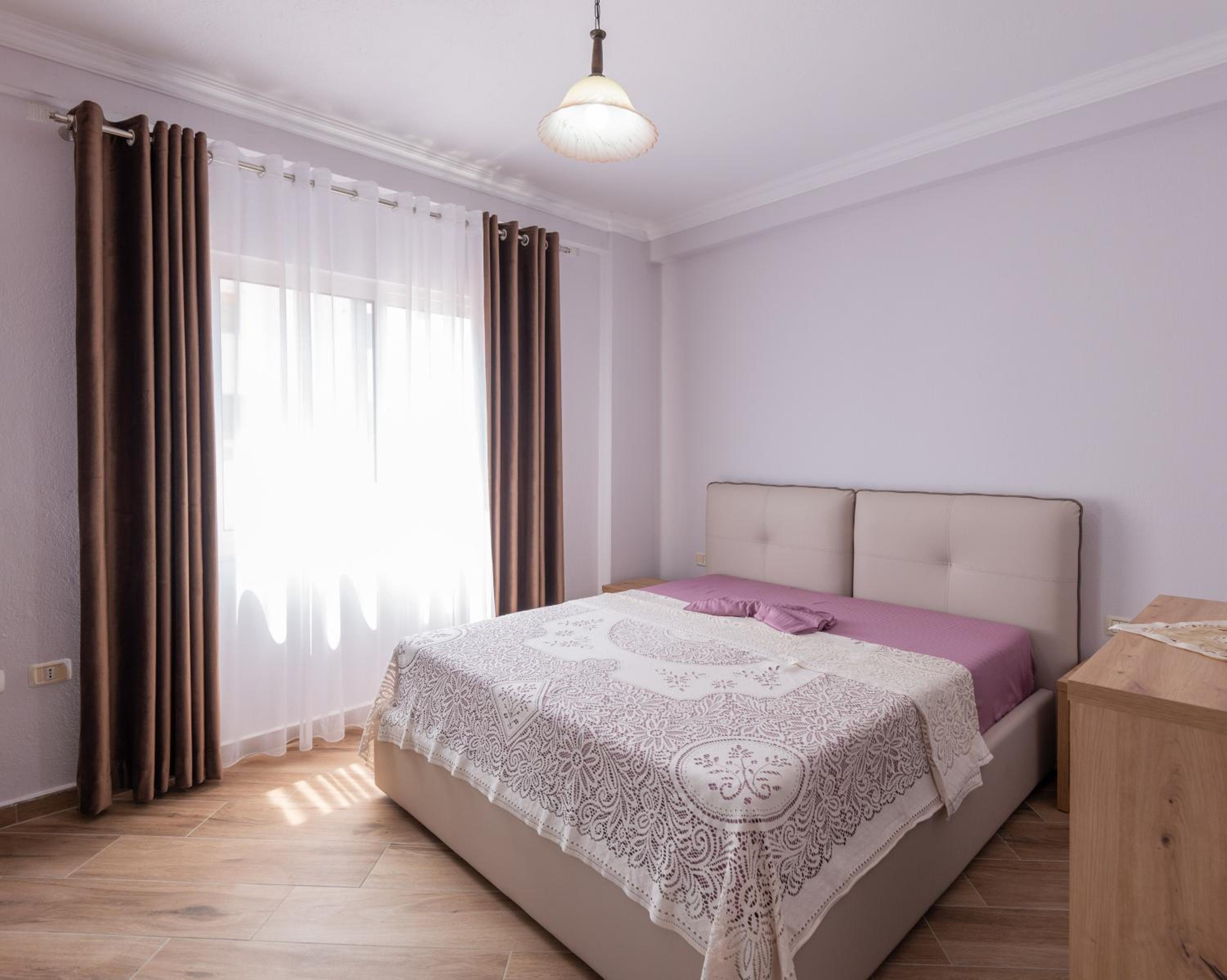 One-Bedroom Apartment - City View