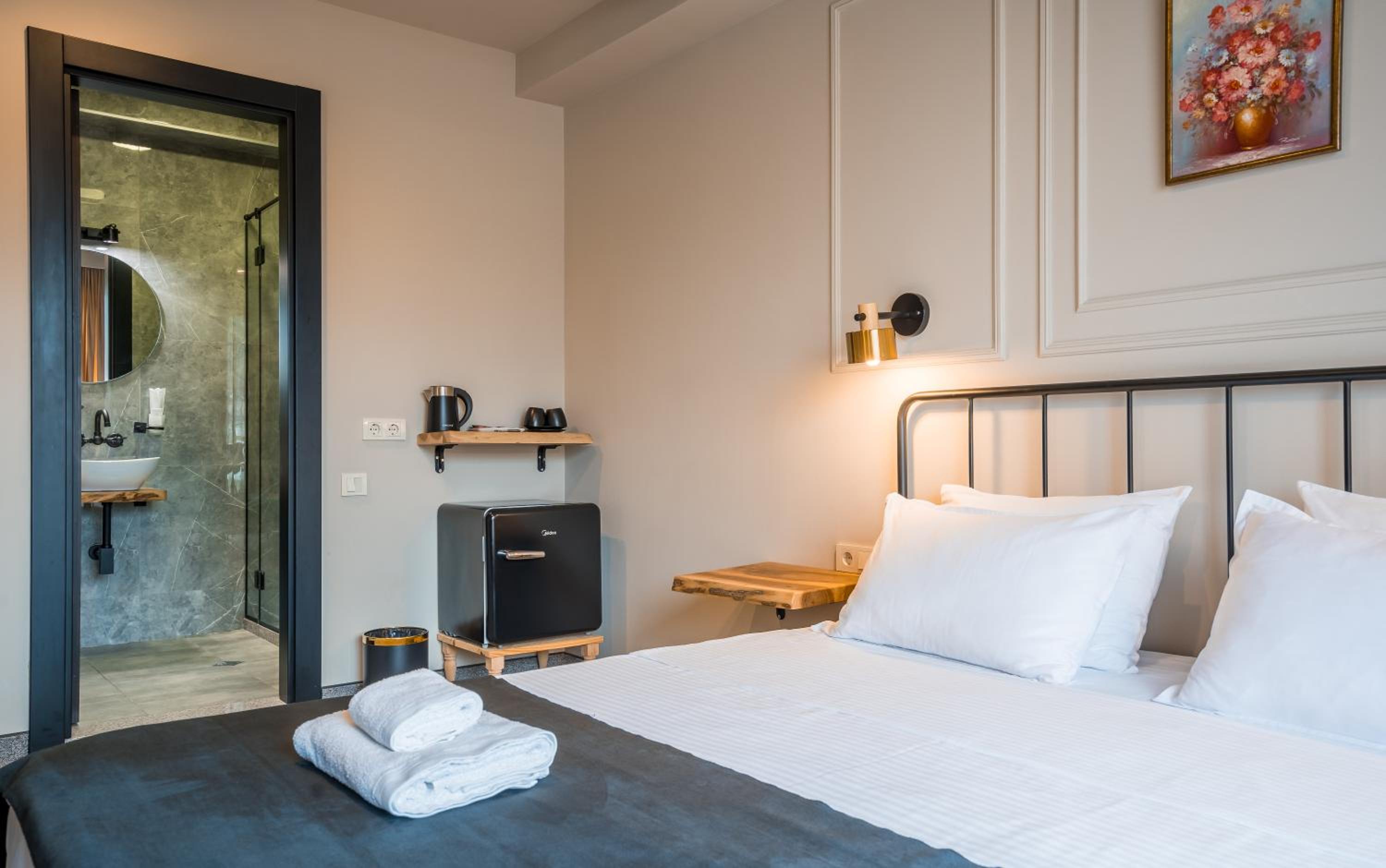 King Room with Mountain View - Photo 9